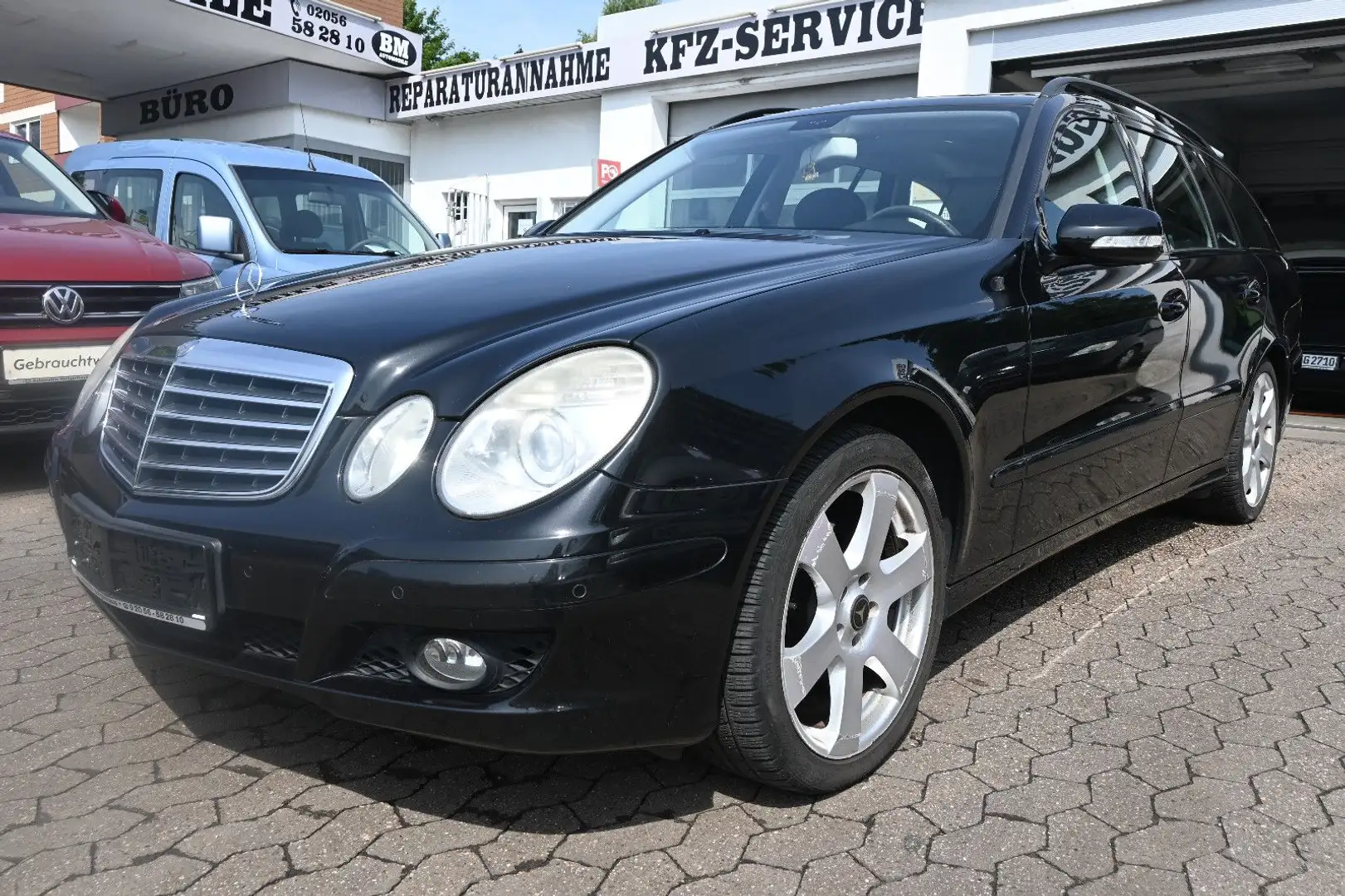 Mercedes-Benz E 220 CDI*Ahk*Klima*Tempo*Schiebedach Zwart - 1