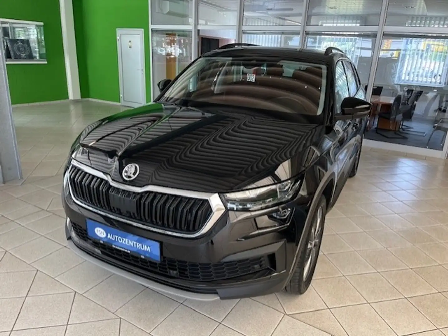 Skoda Kodiaq 1.5 TSI Tour DSG AHK MATRIX NAVI ACC RFK Schwarz - 2