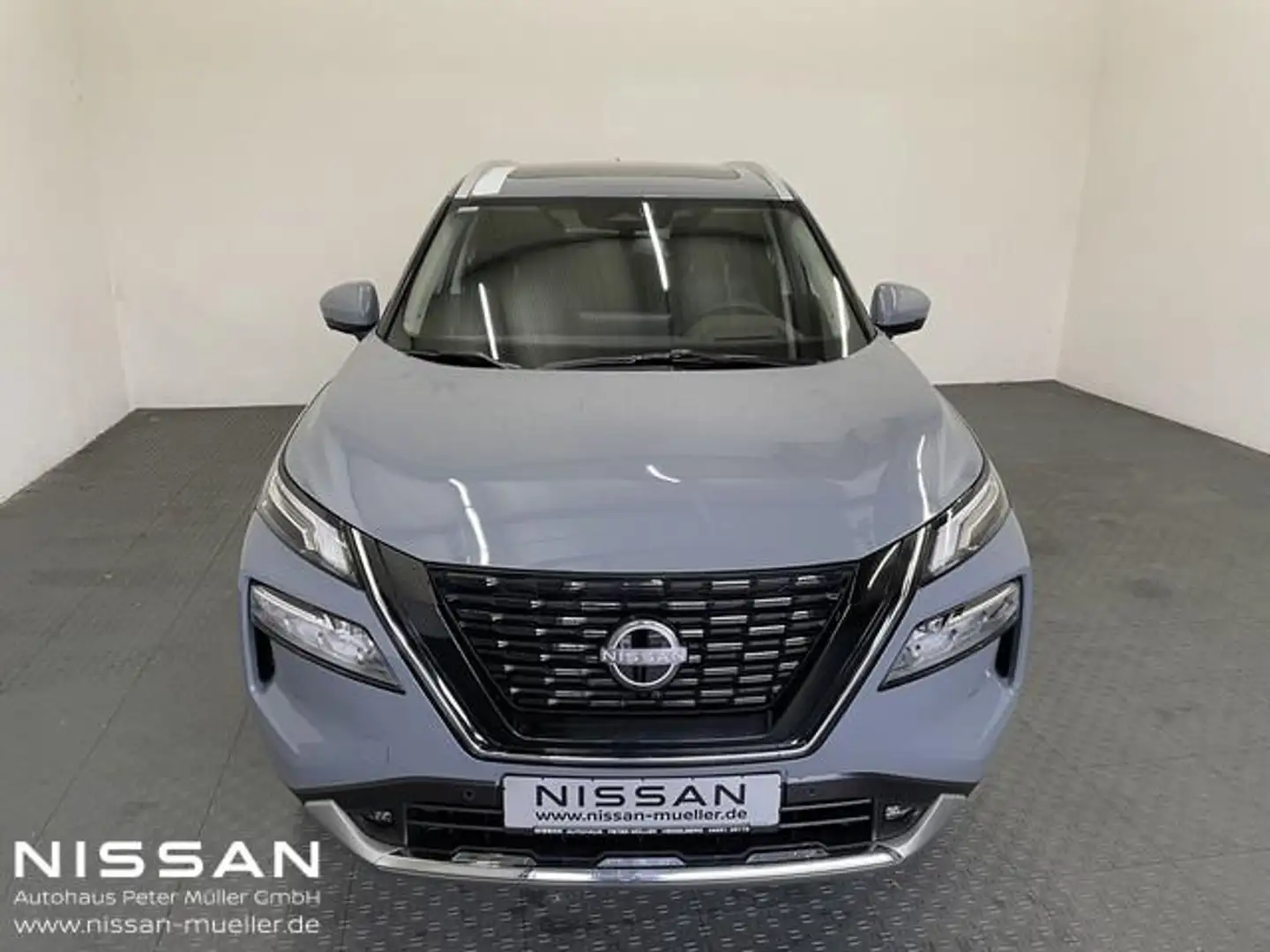 Nissan X-Trail e-Power e-4ORCE Tekna+ Plus 5 Sitzer 20" Grau - 2