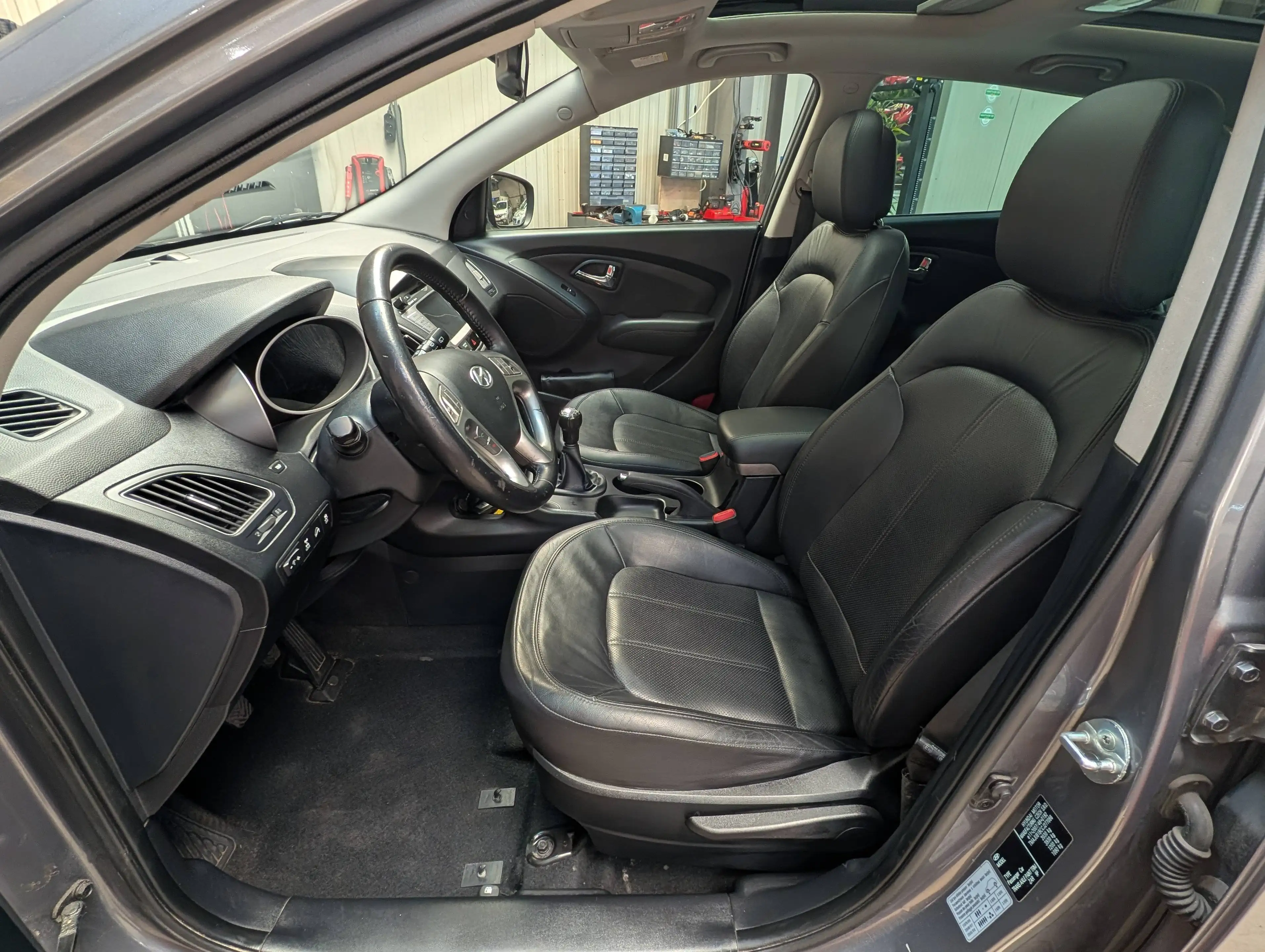 Hyundai iX35 iX35 2.0i 4WD Executive, 1ère Main, CUIR, Toit pano, GARANTIE!!! — photo 10
