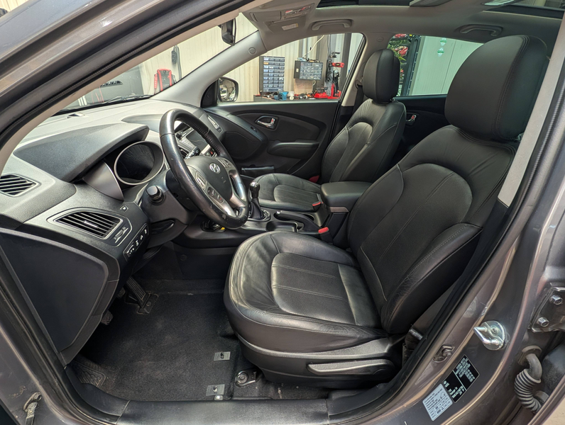 Hyundai iX35 iX35 2.0i 4WD Executive, 1ère Main, CUIR, Toit pano, GARANTIE!!! — photo 10