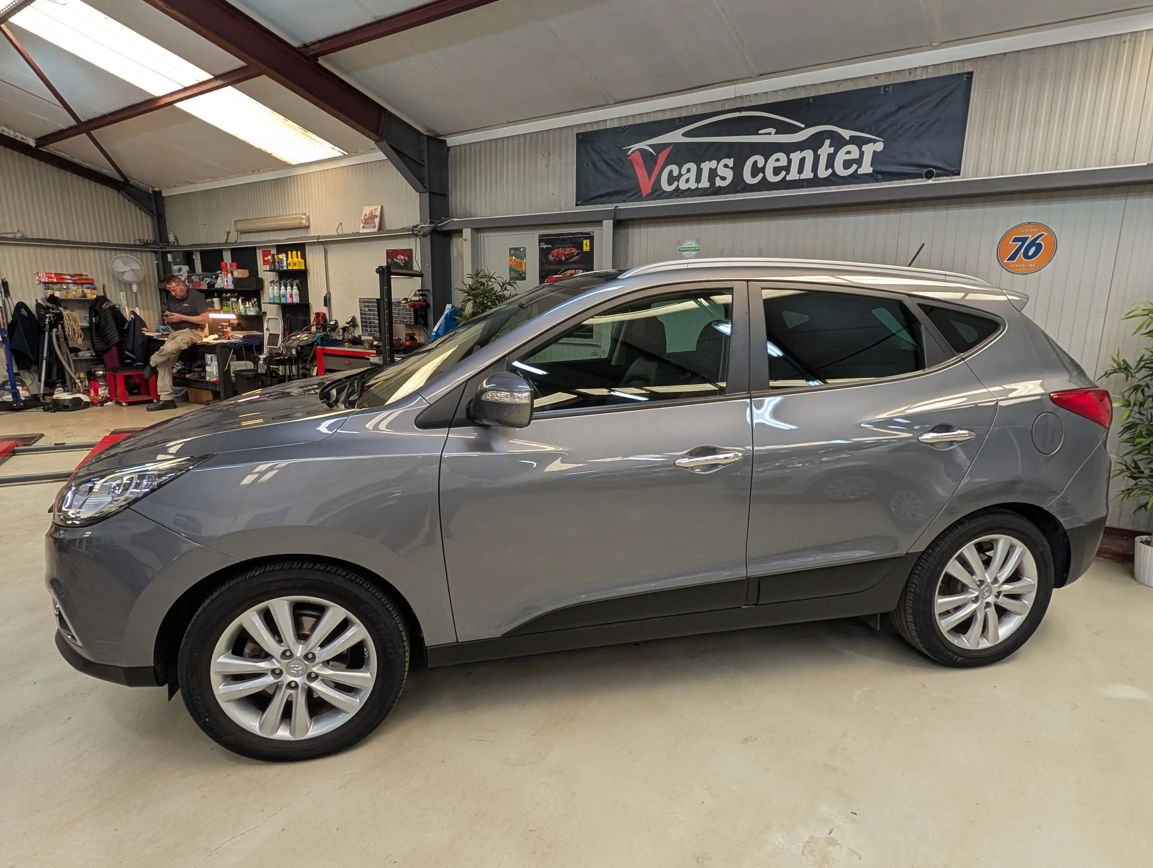 Hyundai iX35 iX35 2.0i 4WD Executive, 1ère Main, CUIR, Toit pano, GARANTIE!!! — photo 2