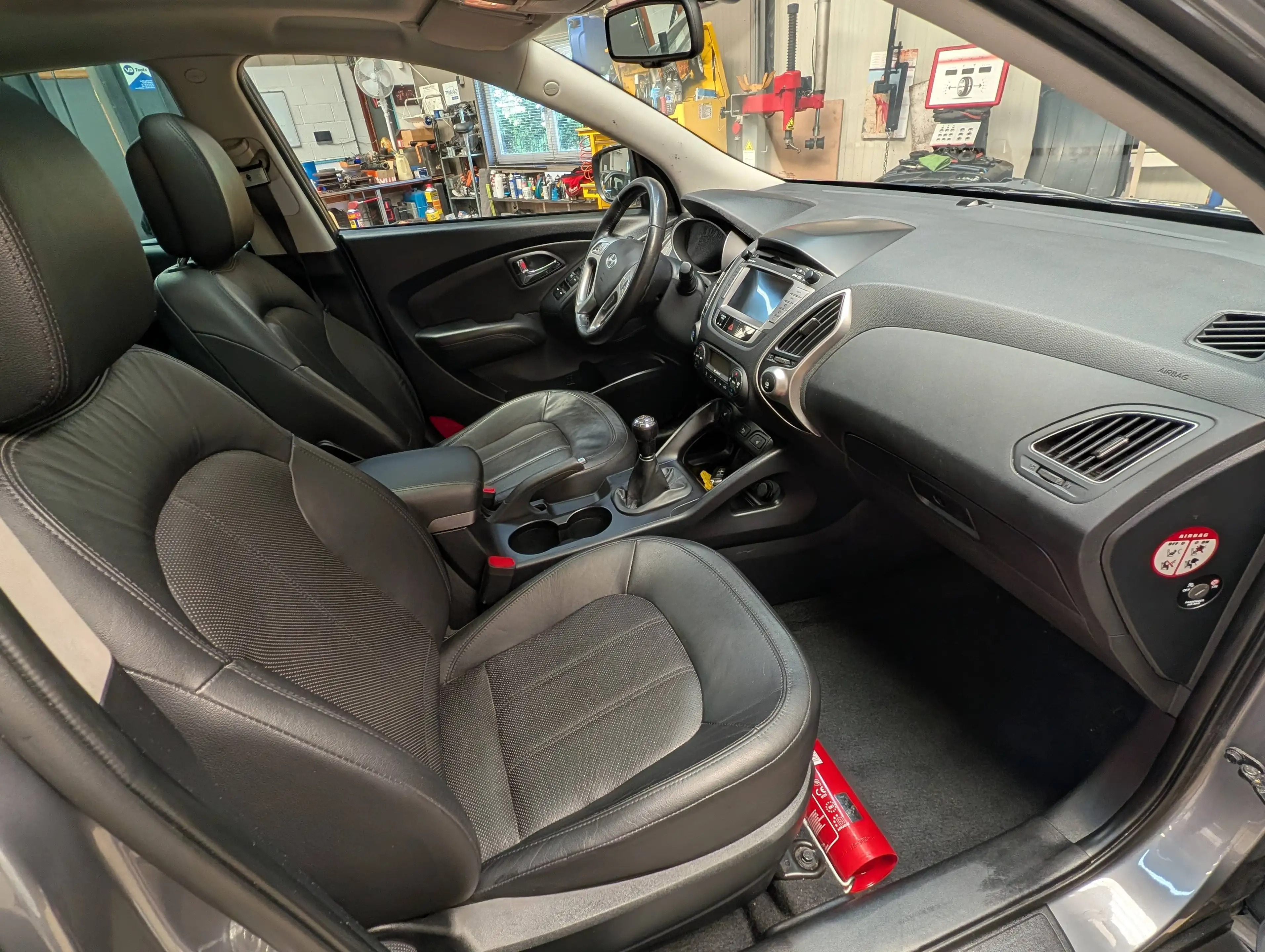 Hyundai iX35 iX35 2.0i 4WD Executive, 1ère Main, CUIR, Toit pano, GARANTIE!!! — photo 12
