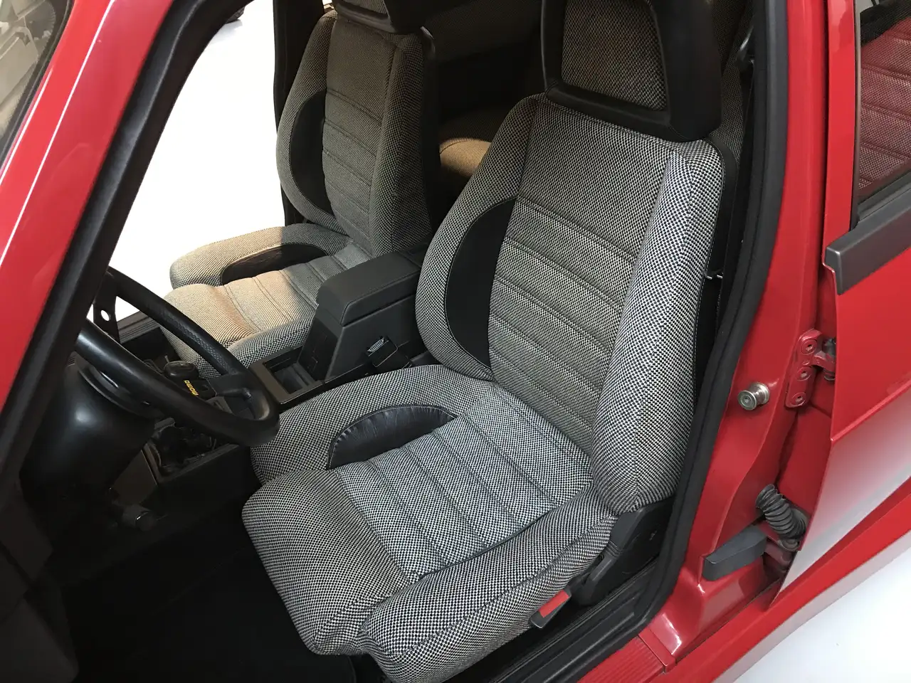 Alfa Romeo 75 1.8 Turbo Evoluzione Numero 56 di 500, foto 11