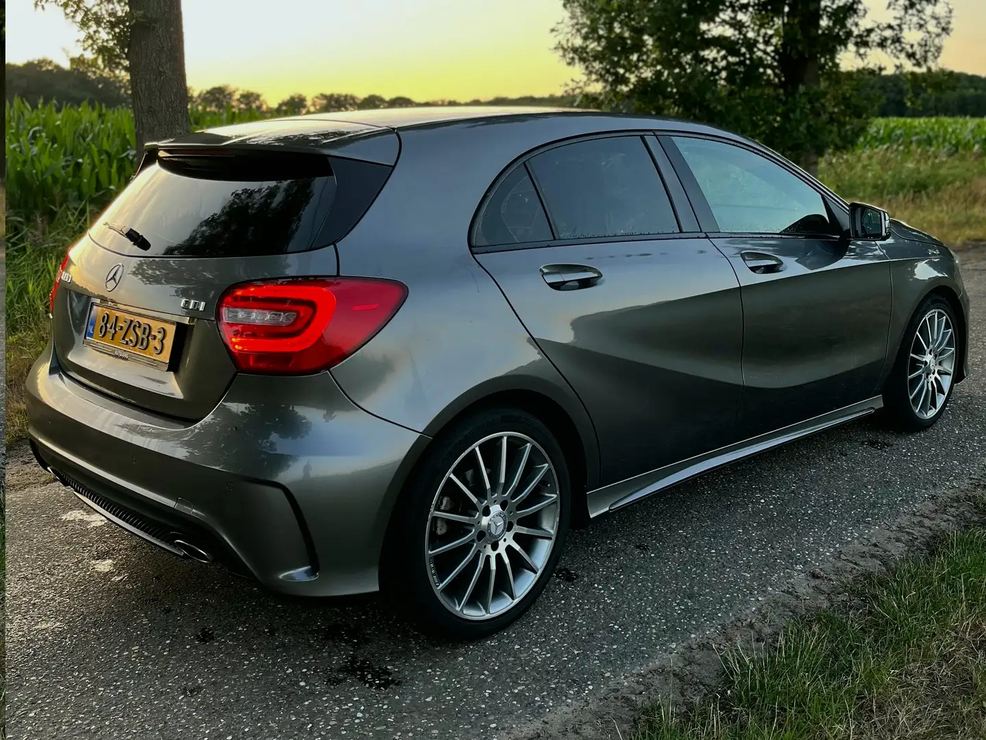 Mercedes-Benz A 180 A 180 CDI Grijs - 2