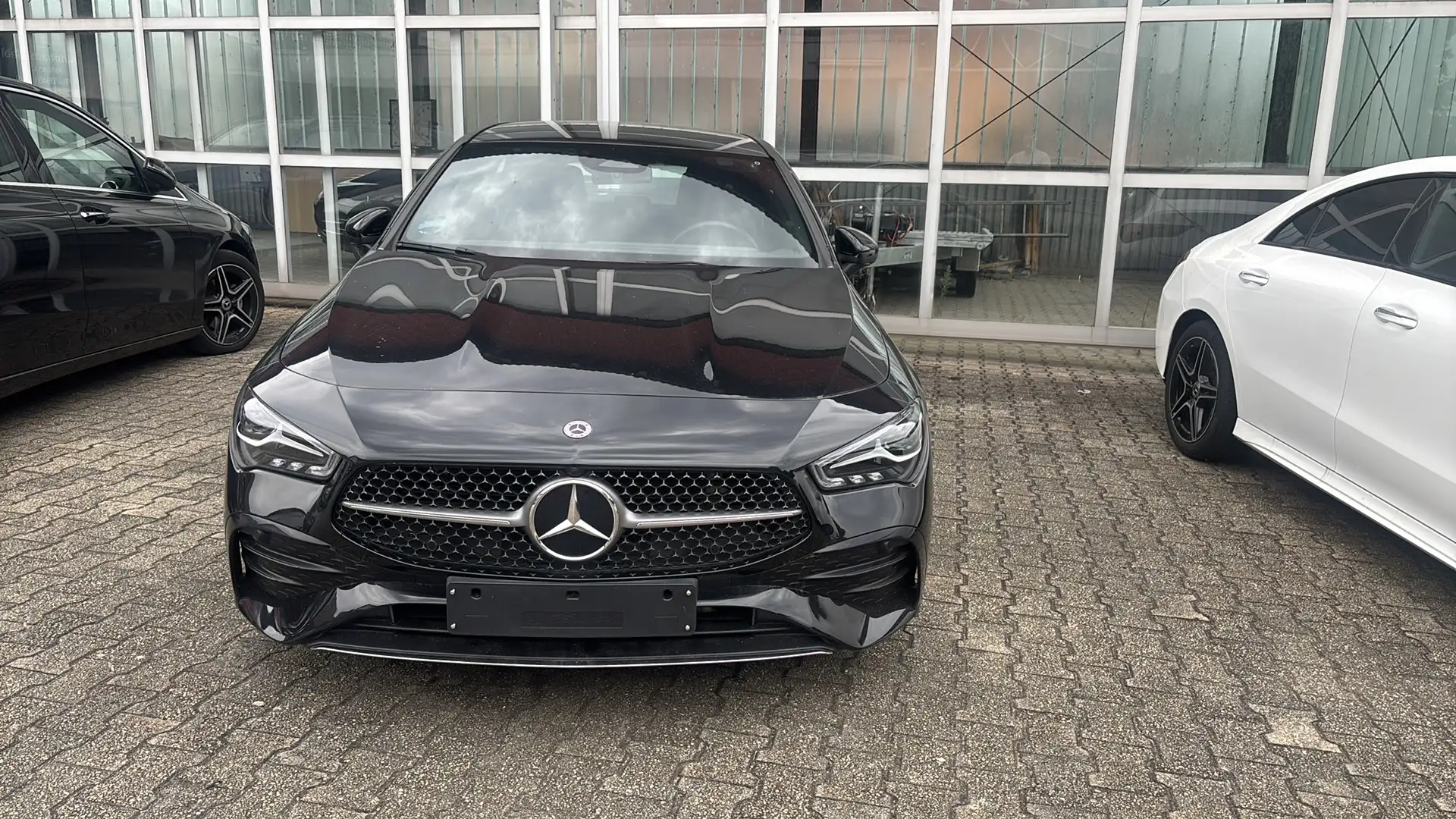 Mercedes-Benz CLA 200 Shooting Brake 7G-DCT AMG Line Rückfahrkamera Schwarz - 2