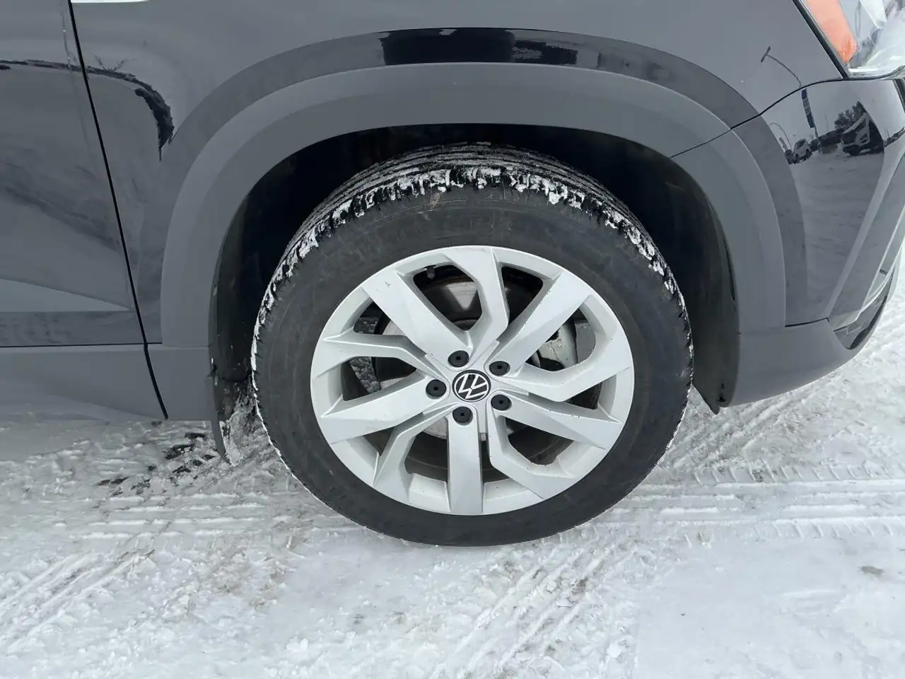 Volkswagen Taos снимка Volkswagen Taos