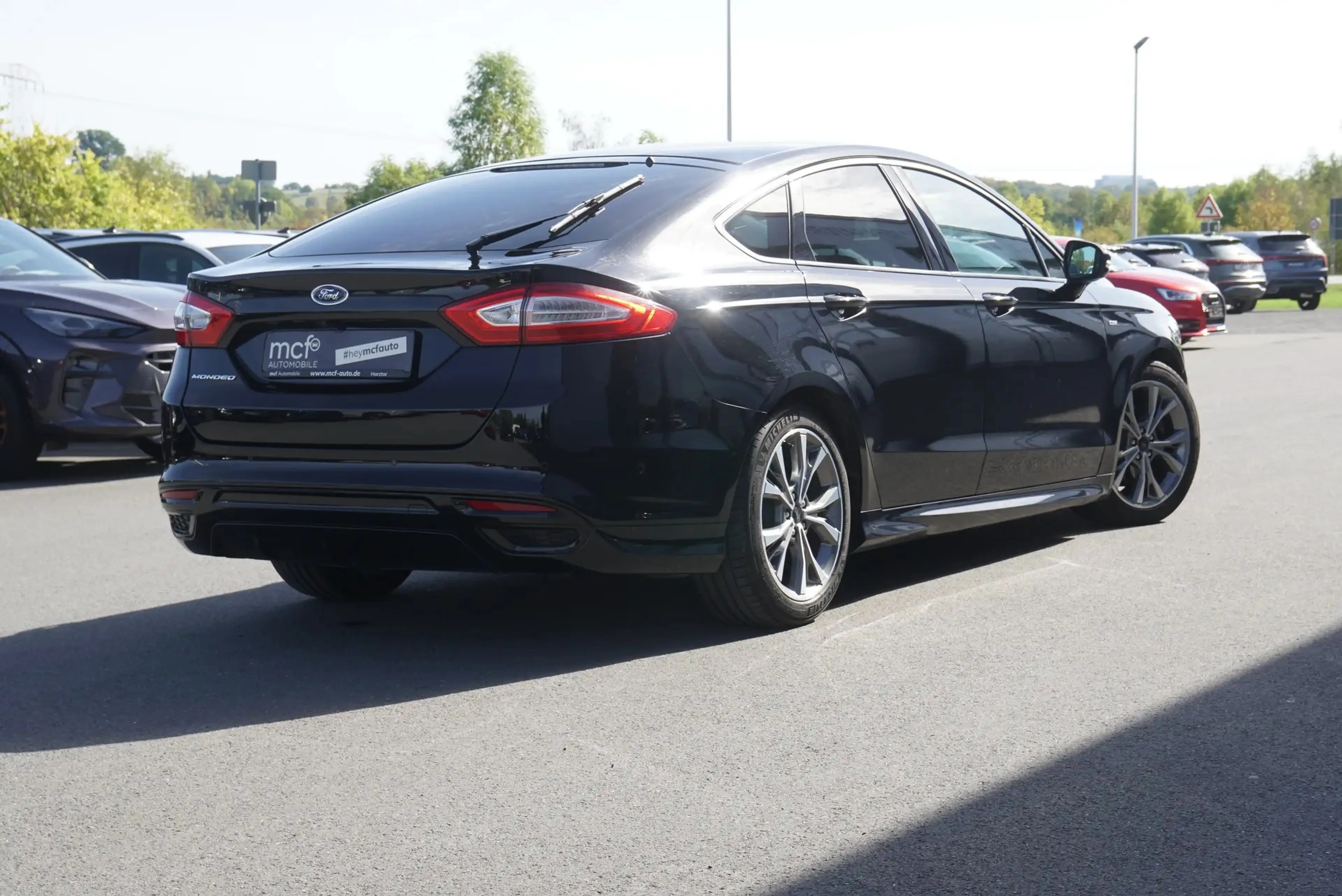 Ford Mondeo Mondeo 1.5 EcoBoost ST-Line *Pano*AHK*Matrix* — photo 4