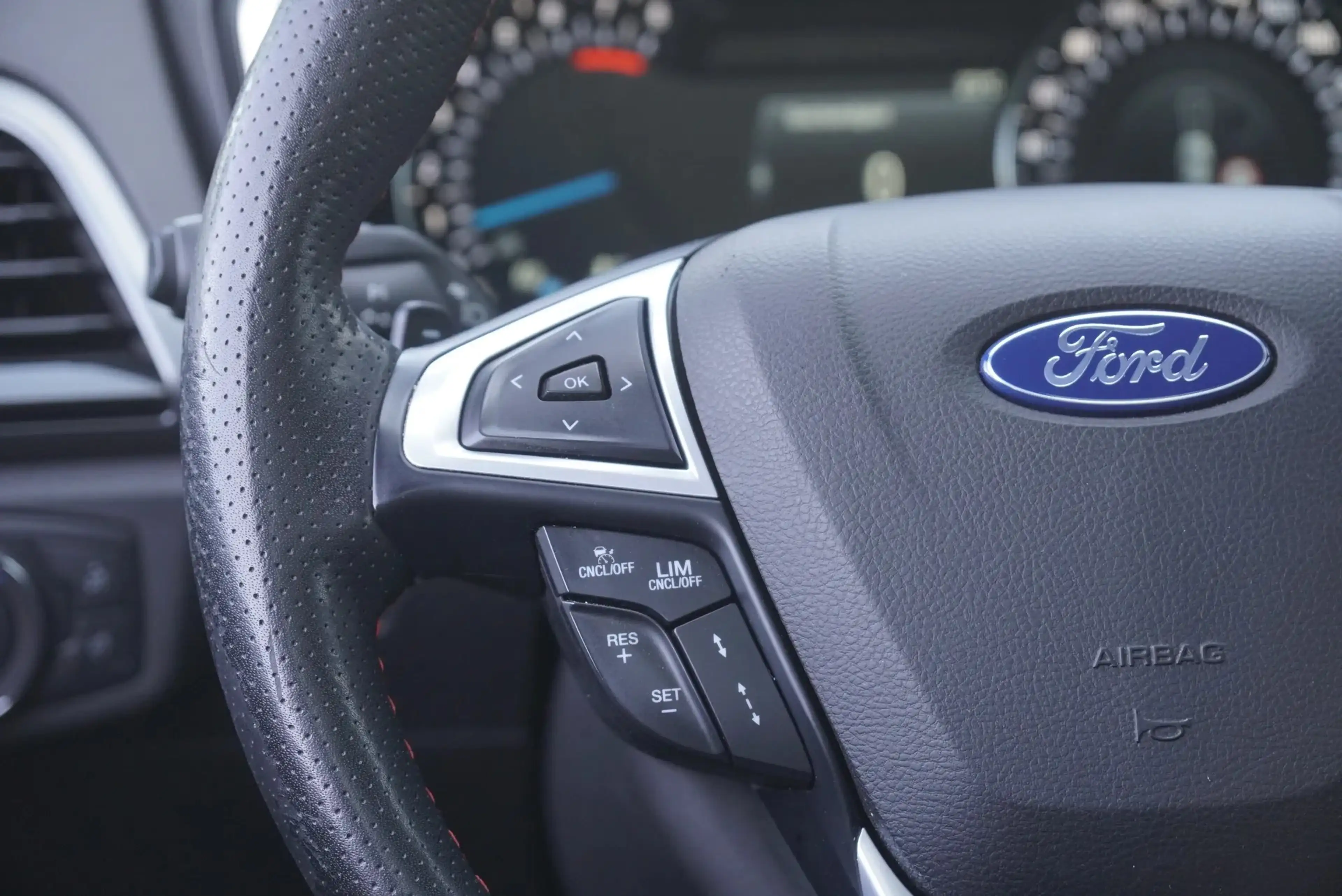 Ford Mondeo Mondeo 1.5 EcoBoost ST-Line *Pano*AHK*Matrix* — photo 13