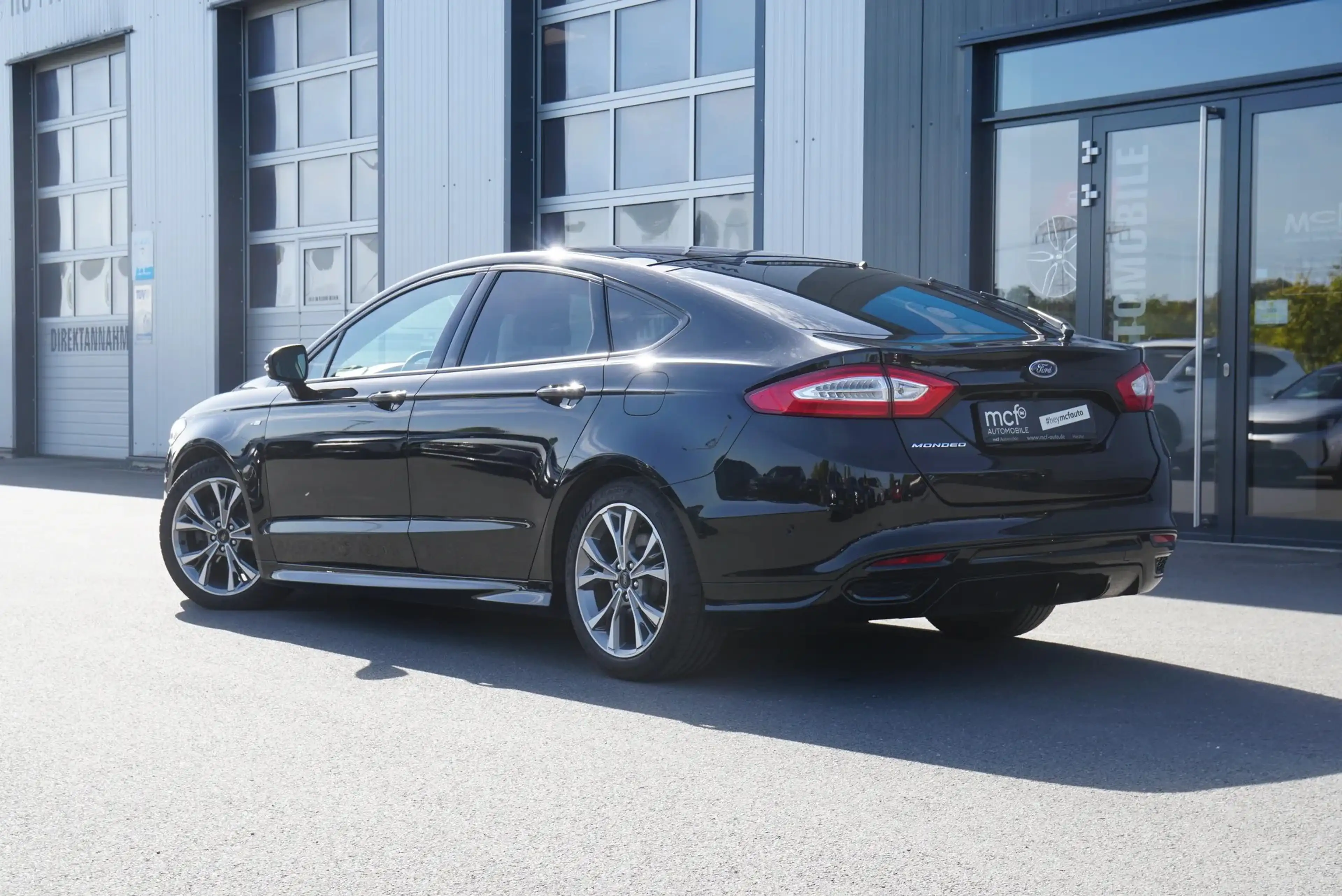 Ford Mondeo Mondeo 1.5 EcoBoost ST-Line *Pano*AHK*Matrix* — photo 5