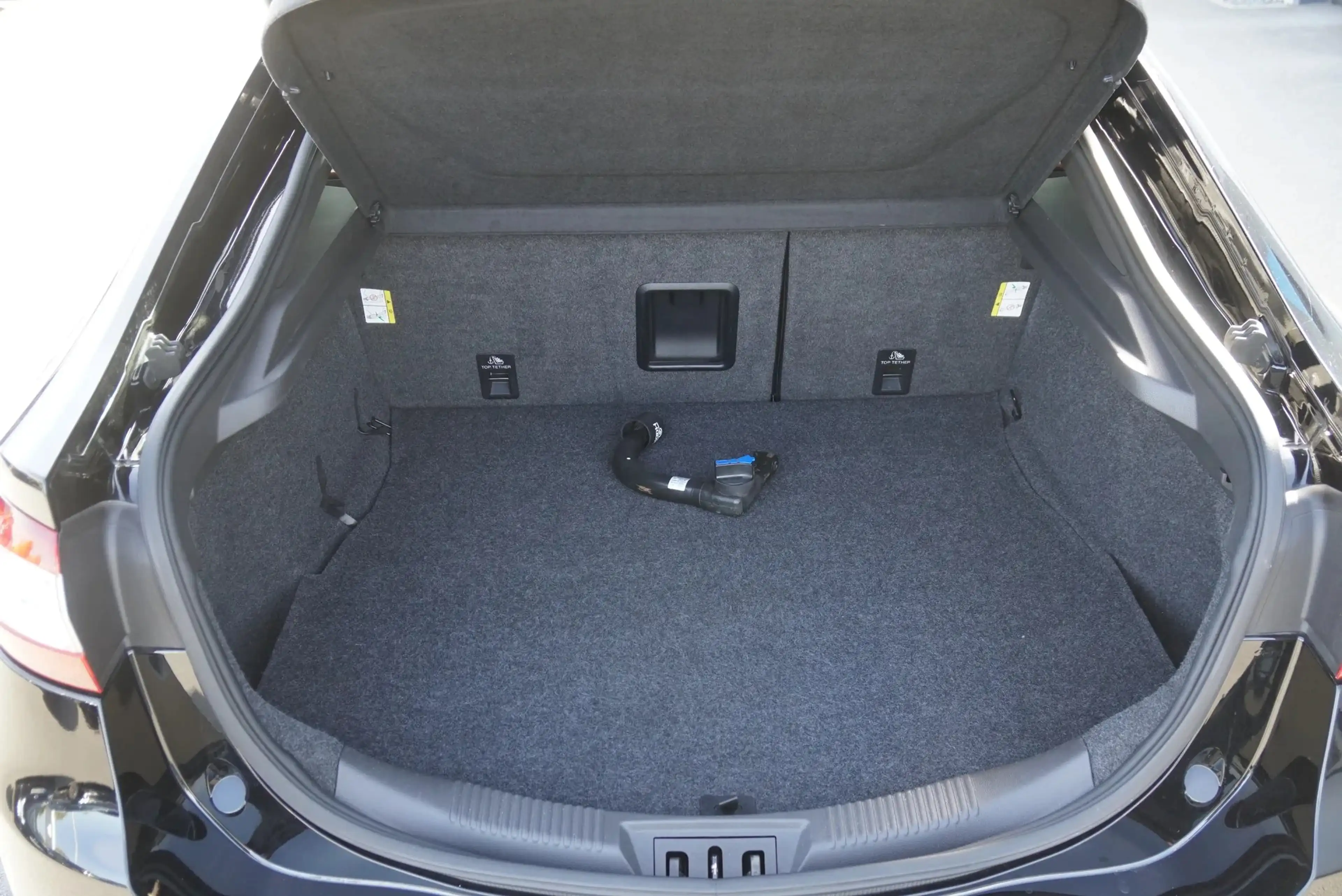 Ford Mondeo Mondeo 1.5 EcoBoost ST-Line *Pano*AHK*Matrix* — photo 32