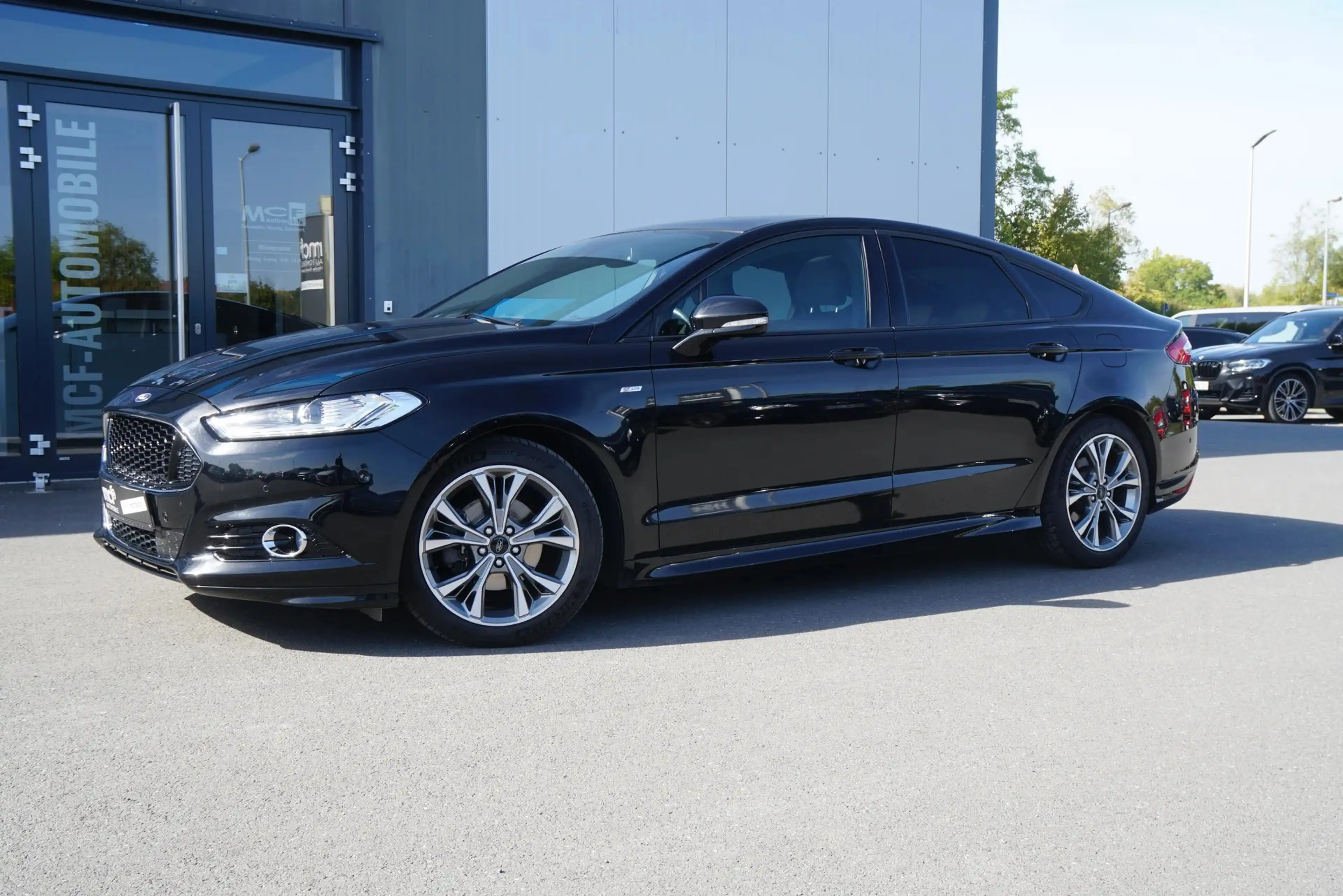 Ford Mondeo Mondeo 1.5 EcoBoost ST-Line *Pano*AHK*Matrix* — photo 35