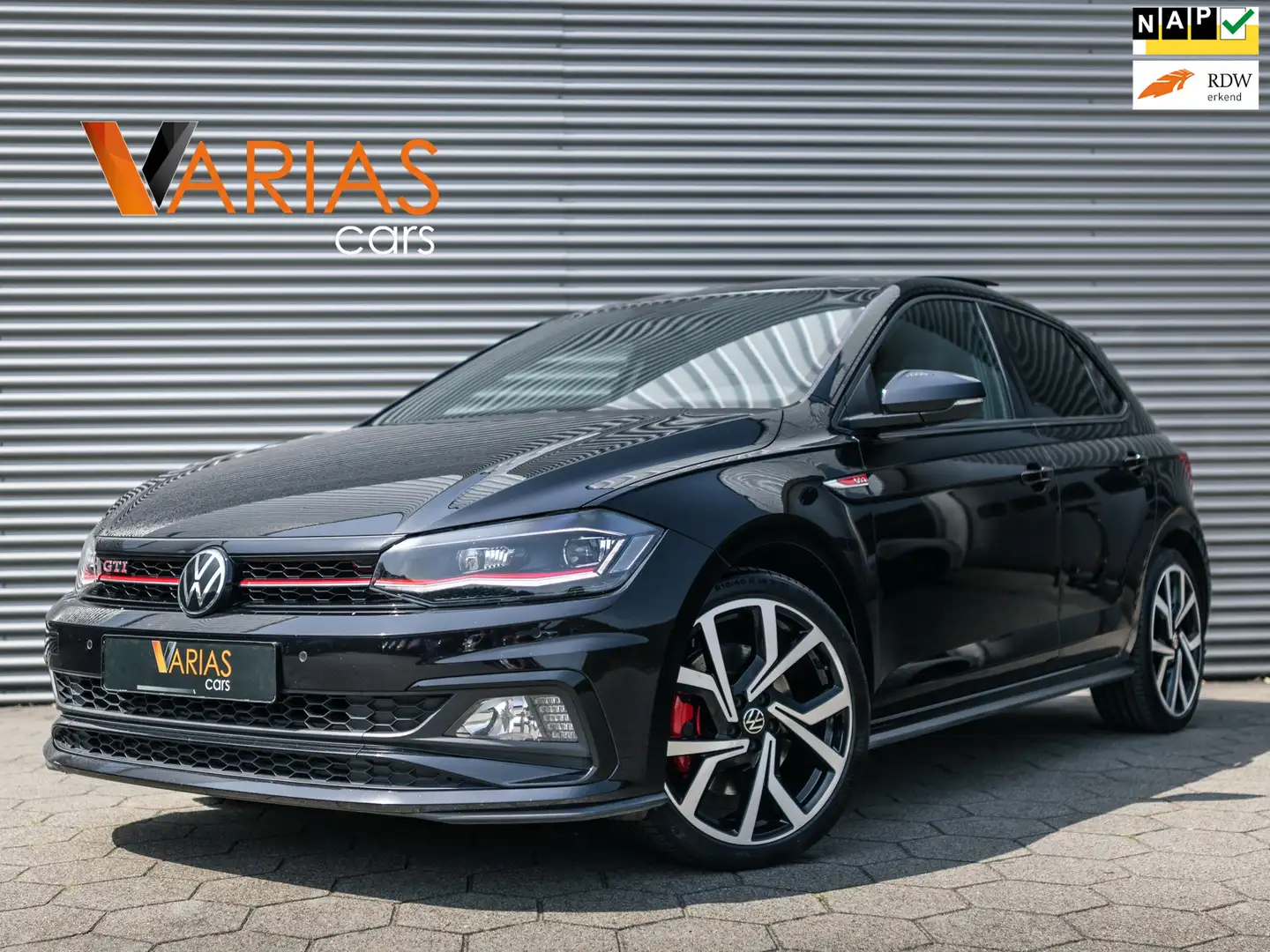 Volkswagen Polo GTI 2.0 TSI Pano Beats Navi Cruise Camera Zwart - 1