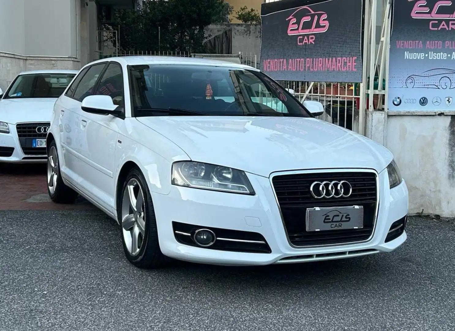 Audi A3 Sportback 1.6 tdi S-line neopatentati Bianco - 1