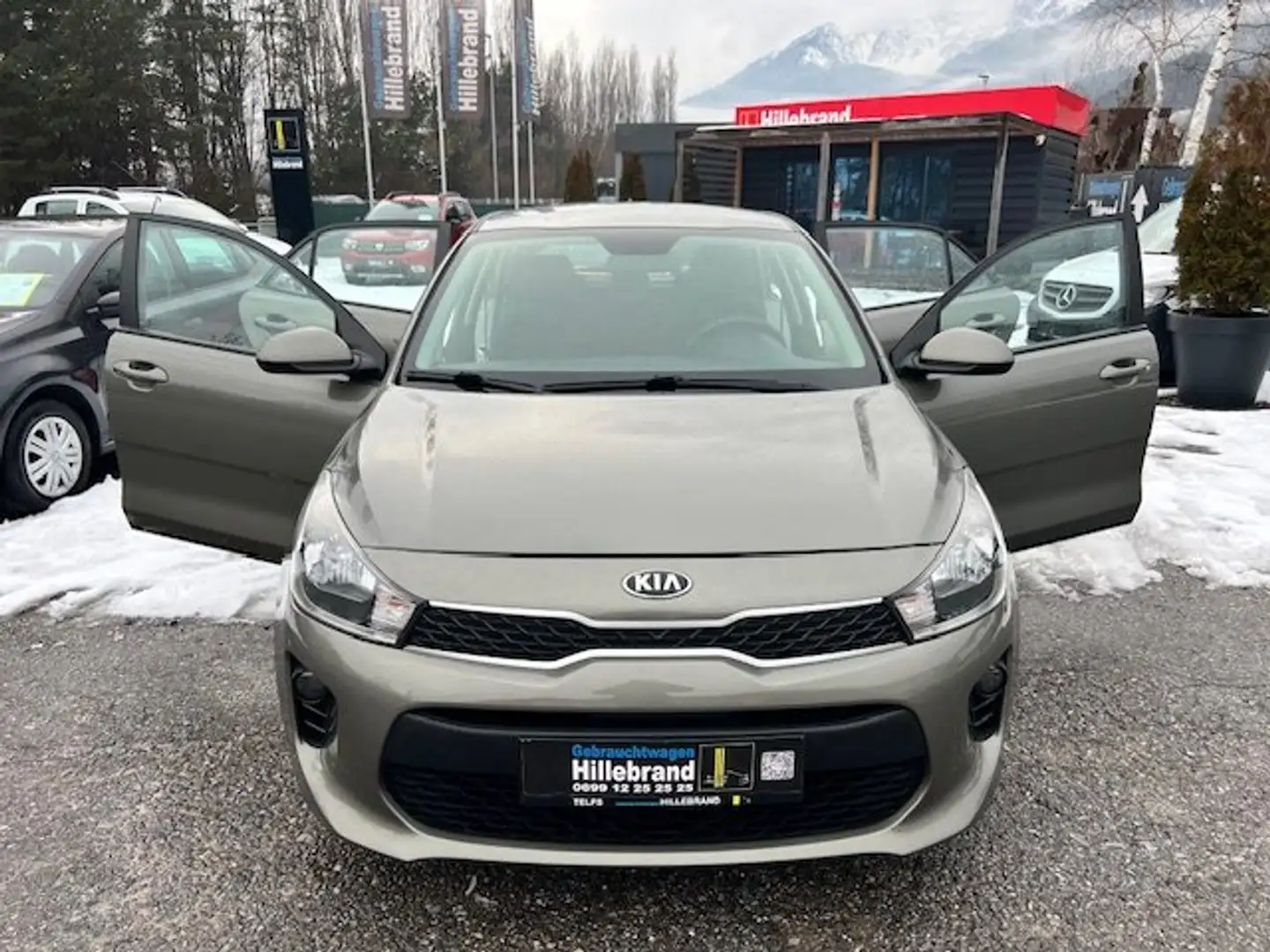 Kia Rio 1,25 MPI *Neon* ISG - MJ 2018 Grau - 2