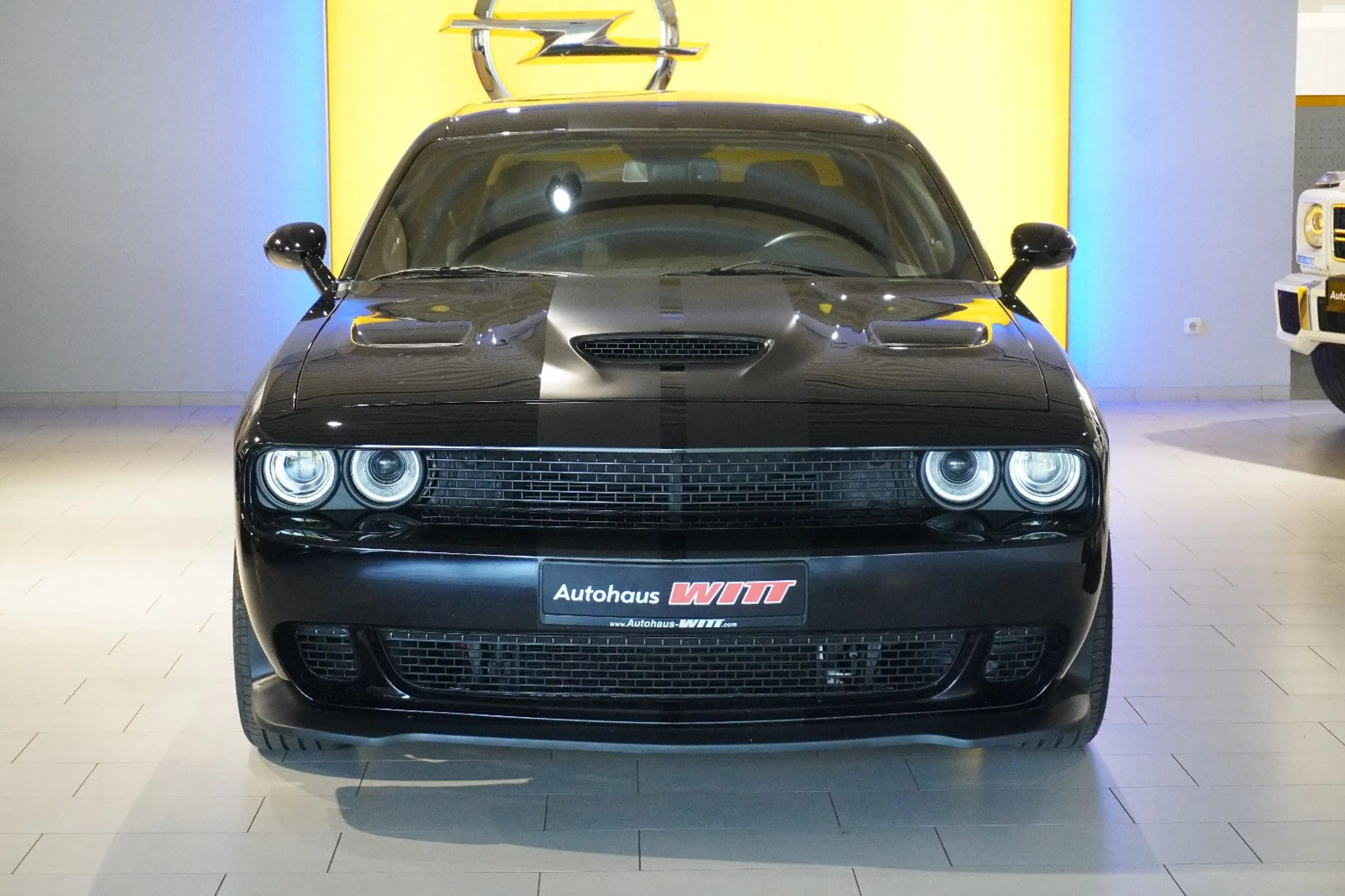 Dodge Challenger ~4x4~3,6L V6~Navi~Black Black~ — photo 2