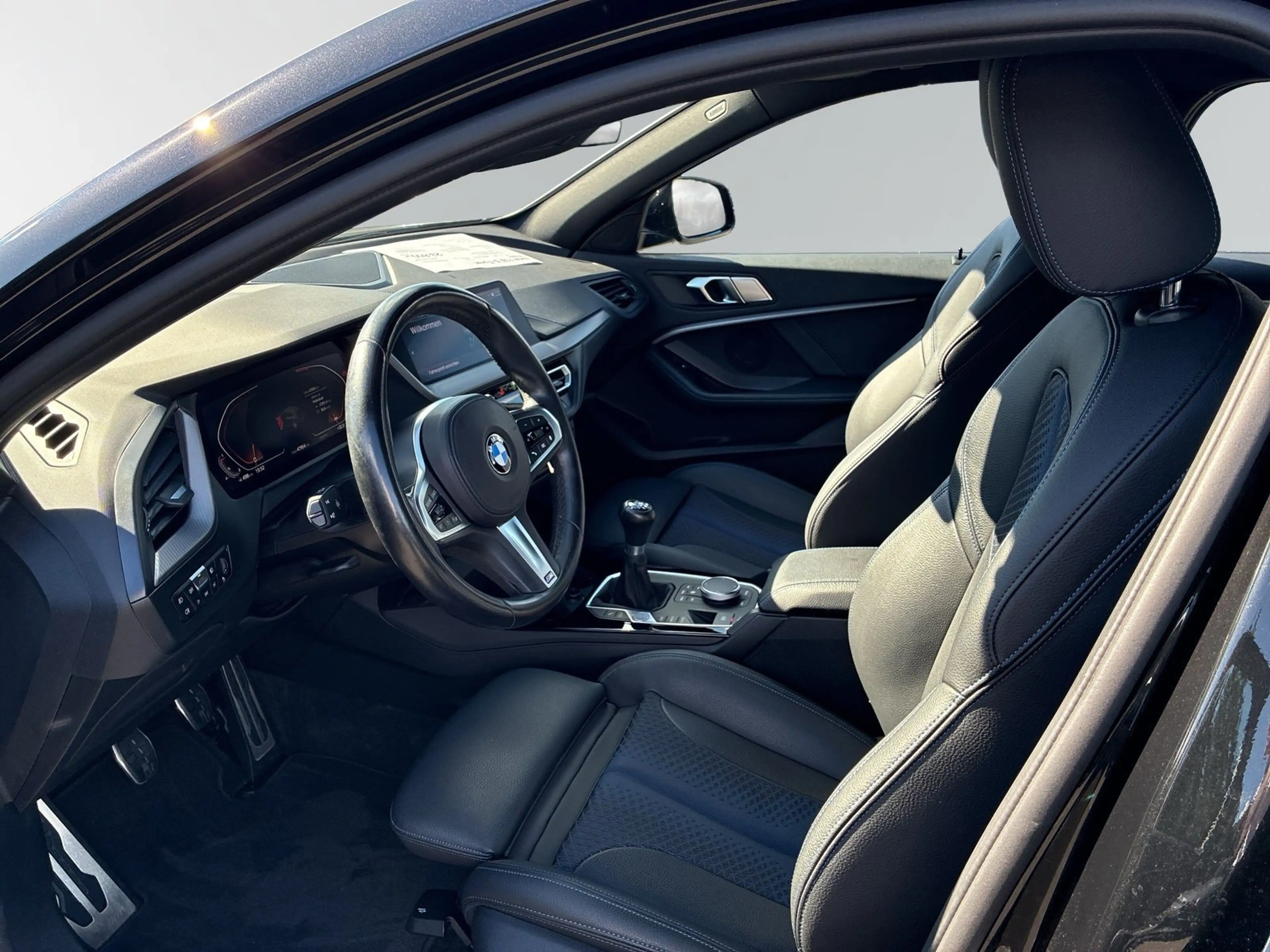 BMW 118 i 5-Türer M Sport *LC-PROF..PDC.NAVI.LED-SW* — photo 9