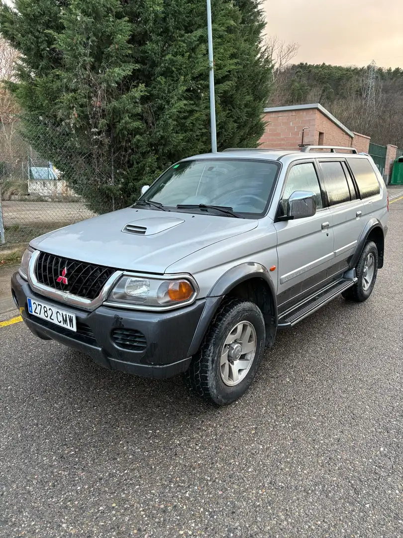 Mitsubishi Montero Sport 2.5 TDi GLS Plus - 1