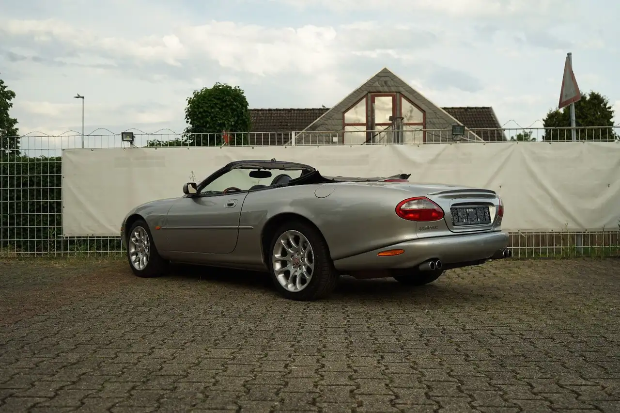 Jaguar XKR S/C Cabriolet 4.0 V8 Kompressor H/K MEMORY, foto 8