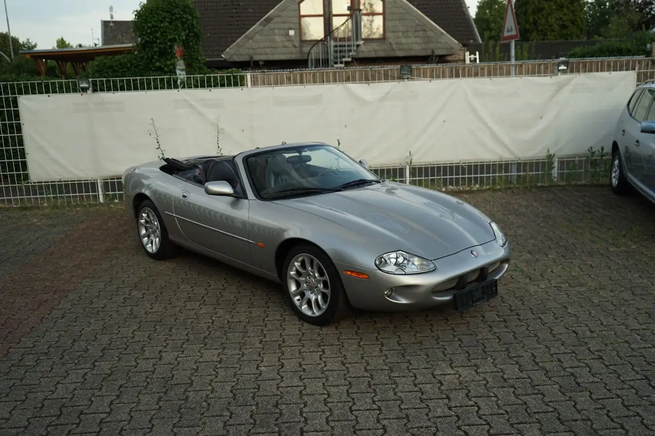 Jaguar XKR S/C Cabriolet 4.0 V8 Kompressor H/K MEMORY, foto 3