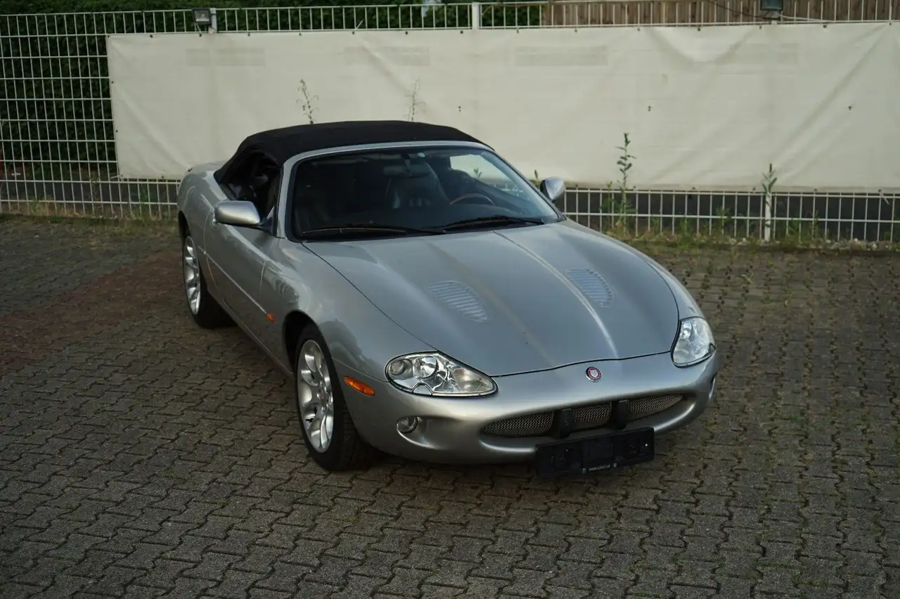 Jaguar XKR S/C Cabriolet 4.0 V8 Kompressor H/K MEMORY, foto 12