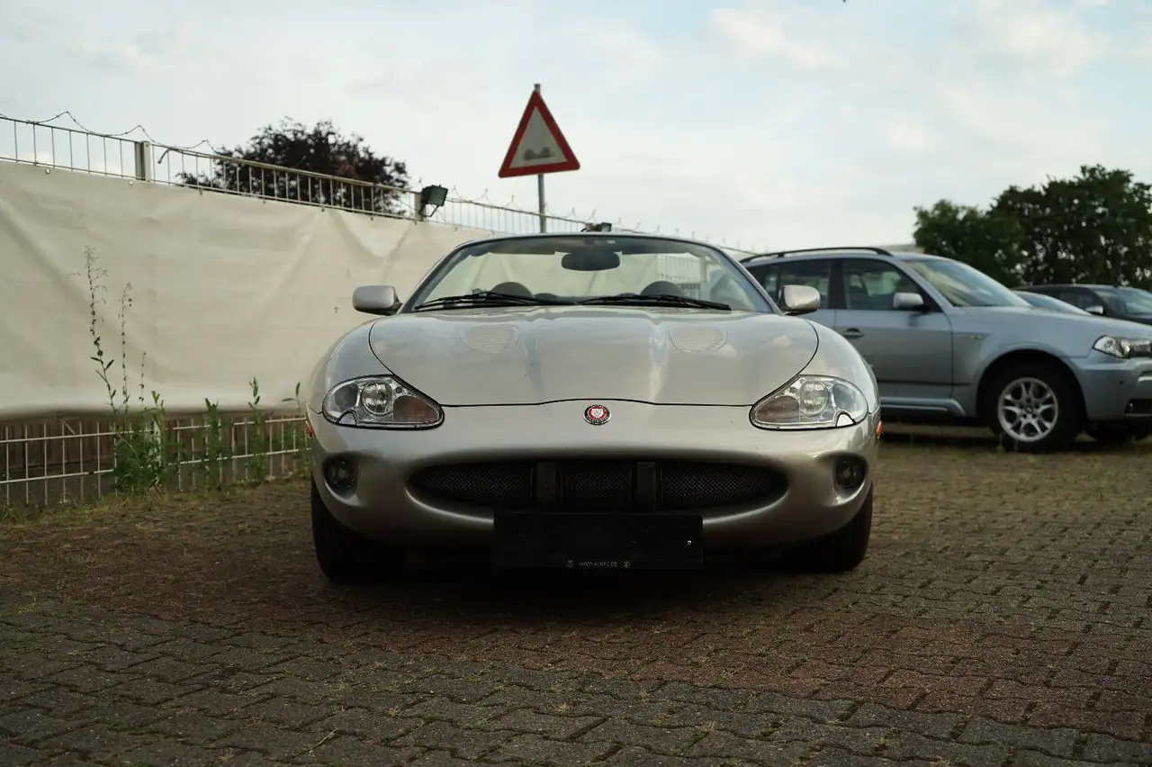 Jaguar XKR S/C Cabriolet 4.0 V8 Kompressor H/K MEMORY, foto 5
