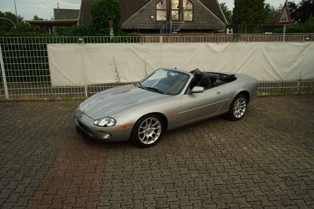 Jaguar XKR S/C Cabriolet 4.0 V8 Kompressor H/K MEMORY, foto 2