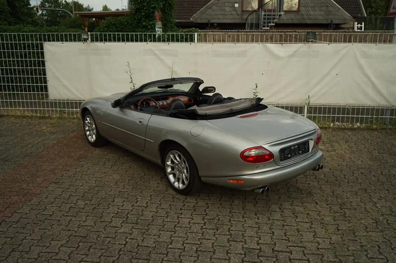 Jaguar XKR S/C Cabriolet 4.0 V8 Kompressor H/K MEMORY, foto 9