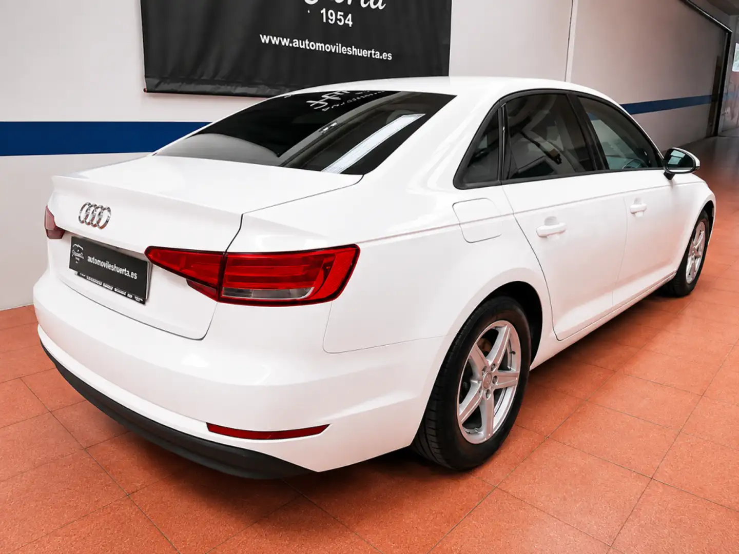 Audi A4 2.0TDI ultra 110kW Blanco - 2