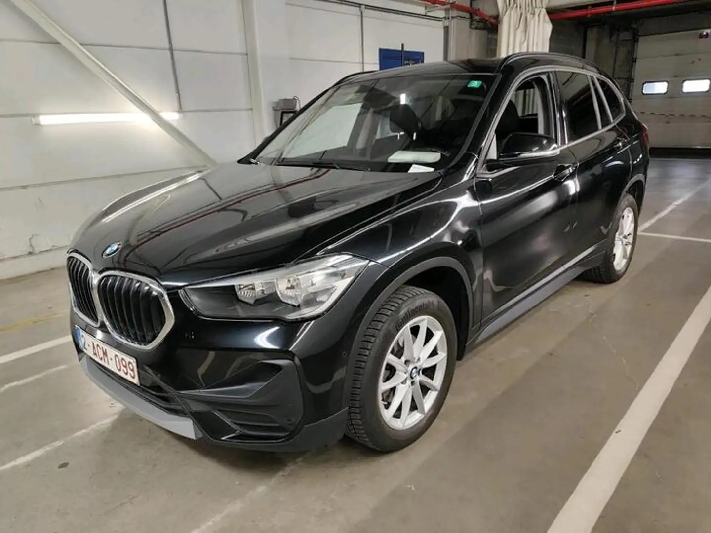 BMW X1 16dA SDrive **NAVI PRO-CRUISE-PARKING-CAMERA** Noir - 2