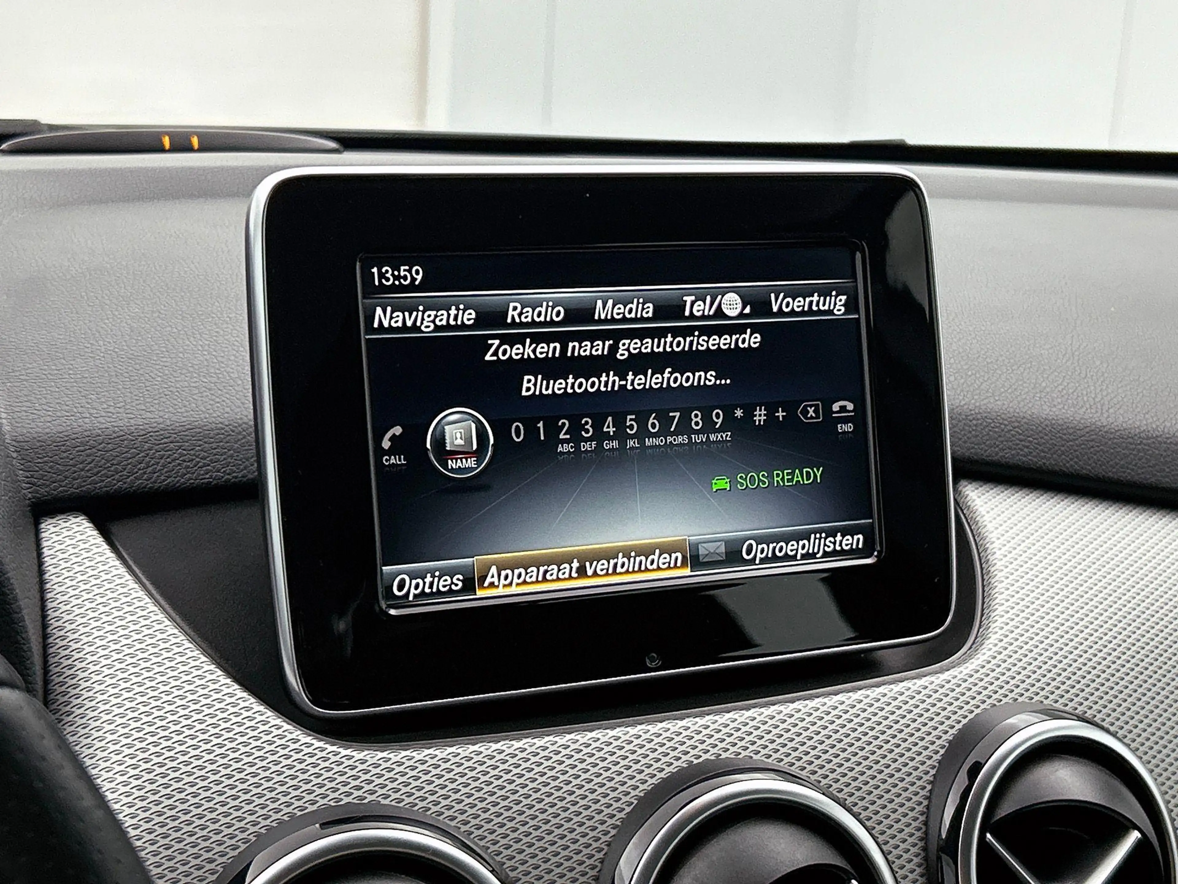 Mercedes-Benz B 160 Urban Line | Trekhaak | Navigatie | Parkeer Pack — photo 15