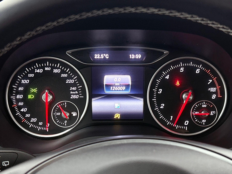 Mercedes-Benz B 160 Urban Line | Trekhaak | Navigatie | Parkeer Pack — photo 11