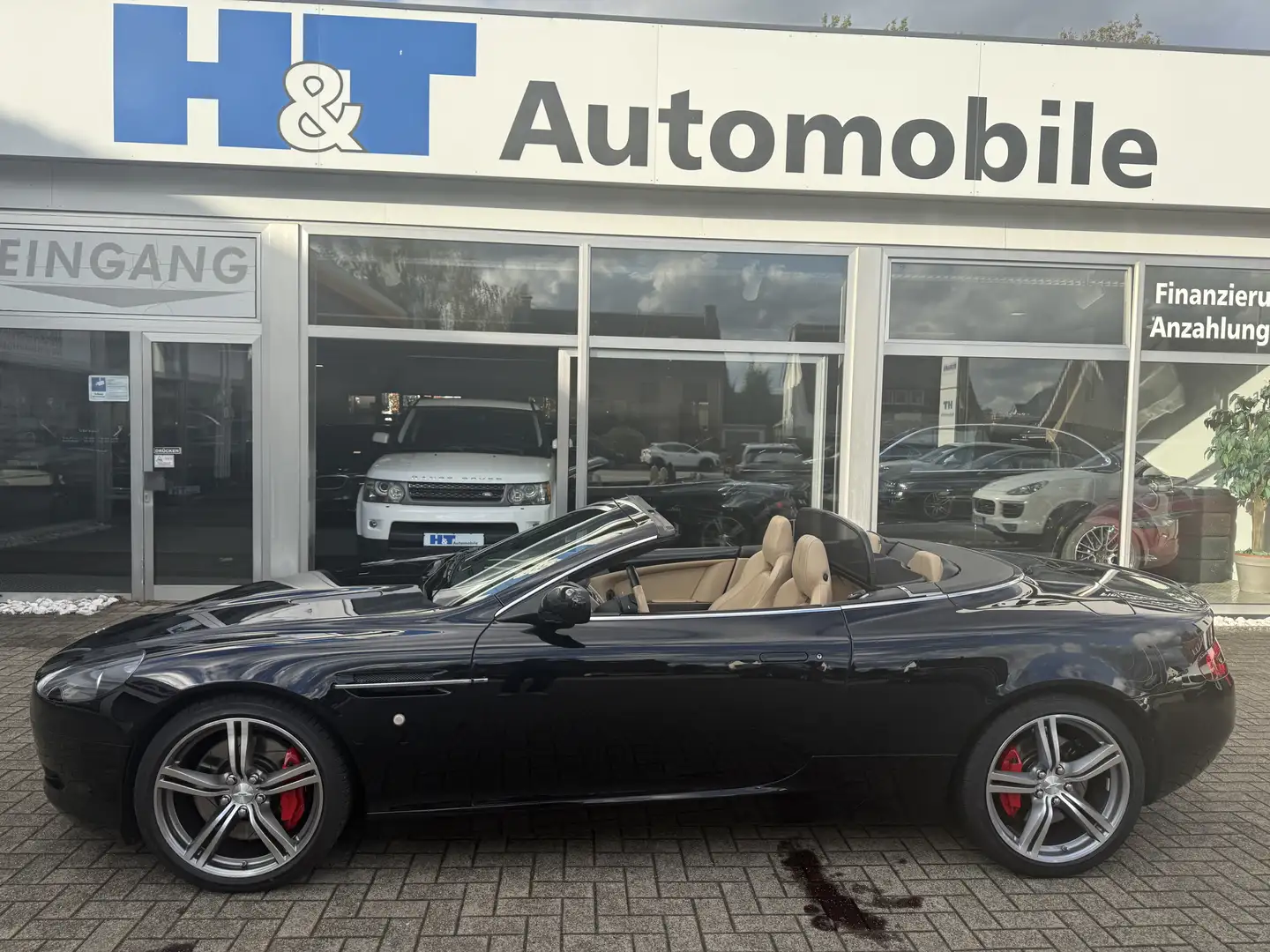 Aston Martin DB9 Volante Fekete - 1