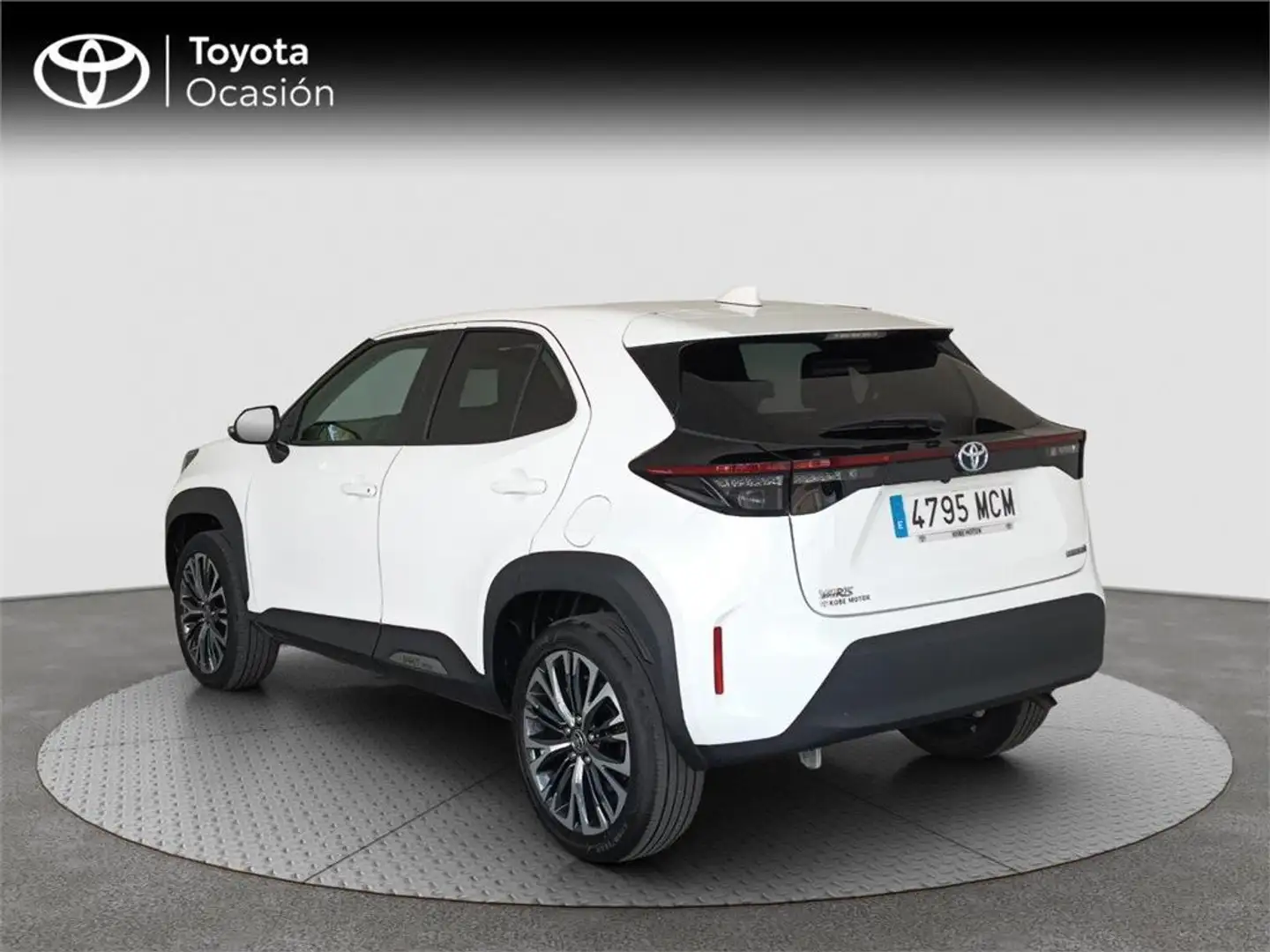 Toyota Yaris Cross 5 puertas Style 120H e-CVT - 2