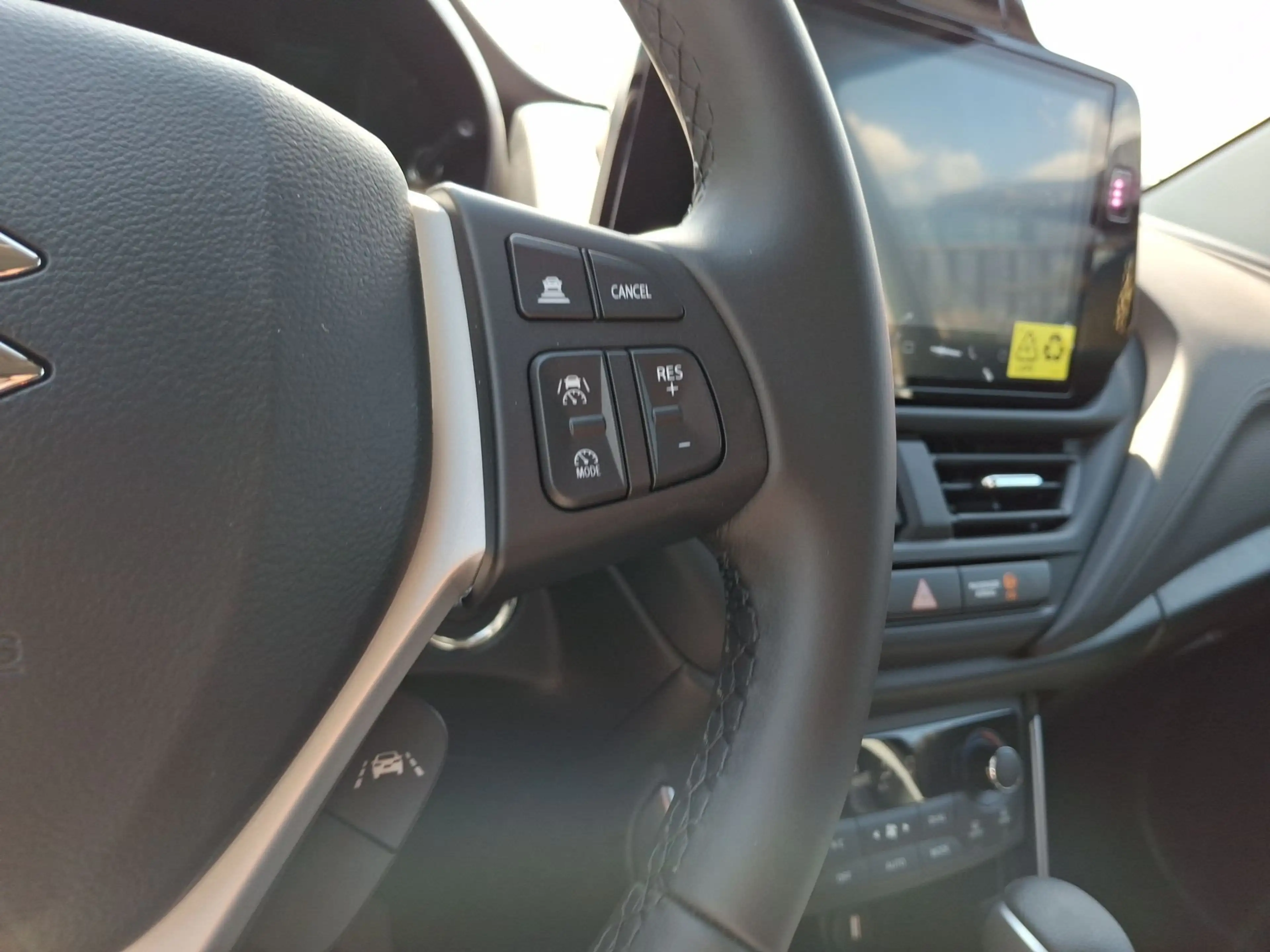 Suzuki S-Cross 1.4 Hybrid shine Aut. ACC+LED+Navi+SHZ — photo 15
