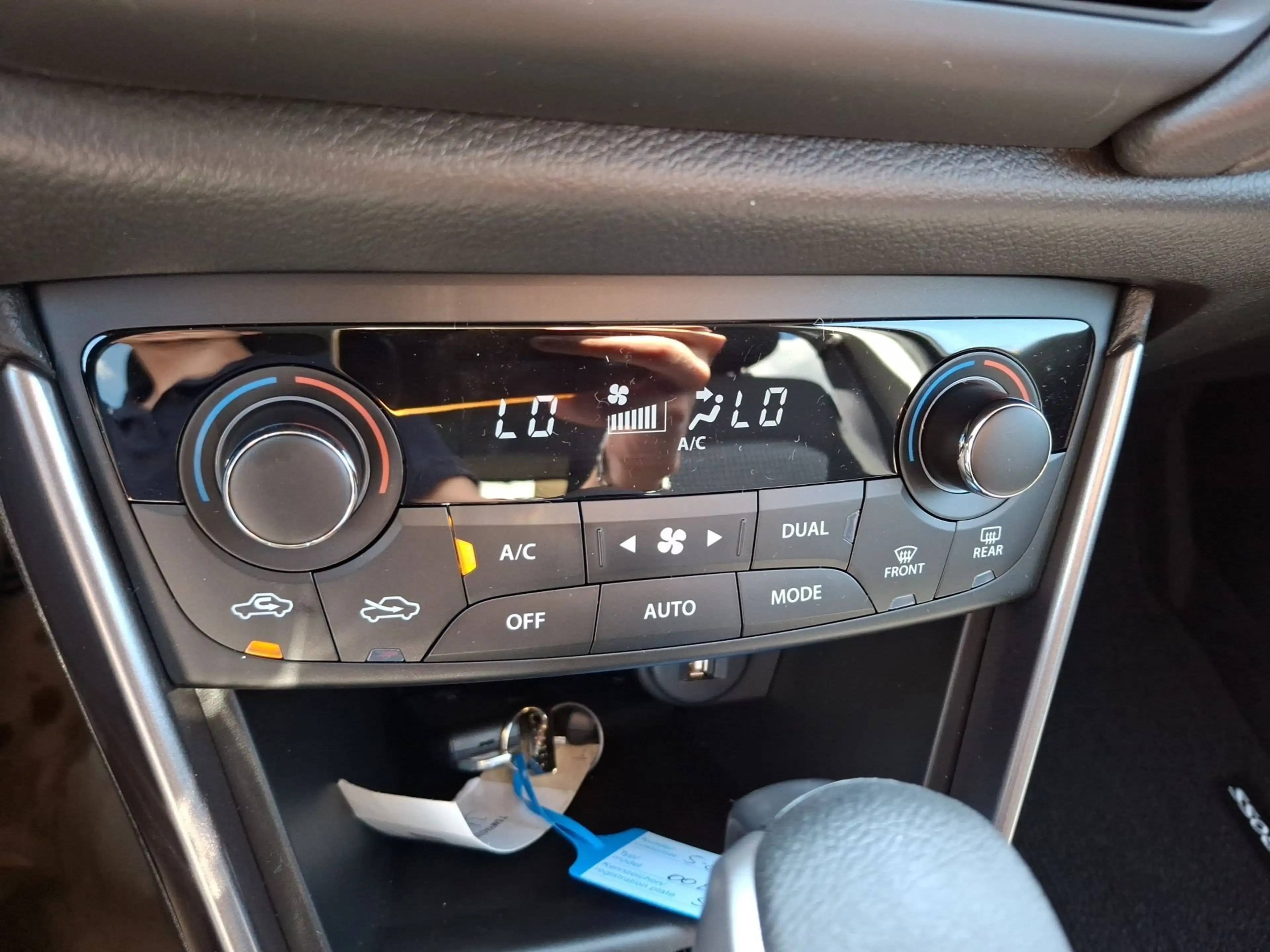 Suzuki S-Cross 1.4 Hybrid shine Aut. ACC+LED+Navi+SHZ — photo 12