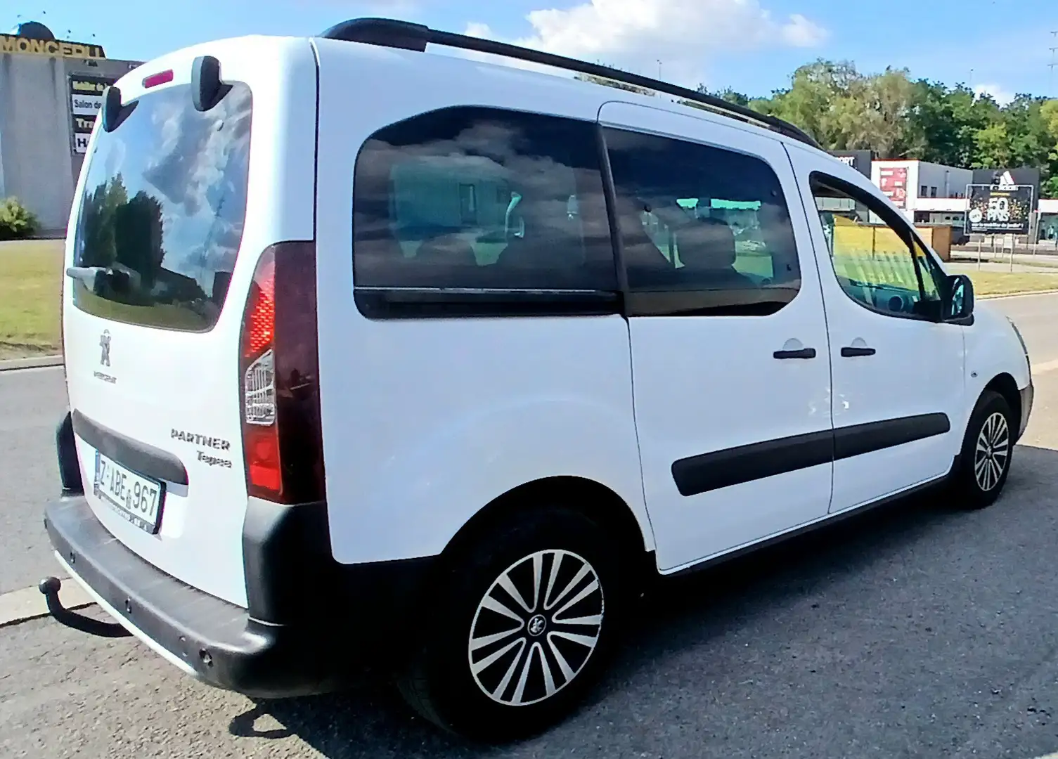 Peugeot Partner 16 BlueHDi 120 cv 6 VIT GPS AIRCO CAPTEUR ATT REM Blanc - 2