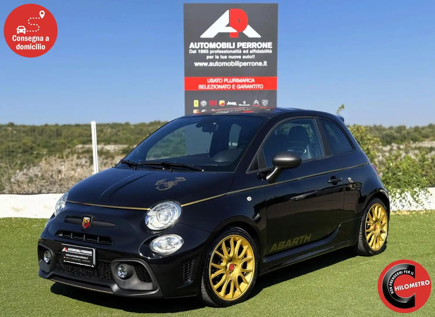 Abarth 595 1.4 Turbo T-Jet 165cv Scorpioneoro Schwarz - 1