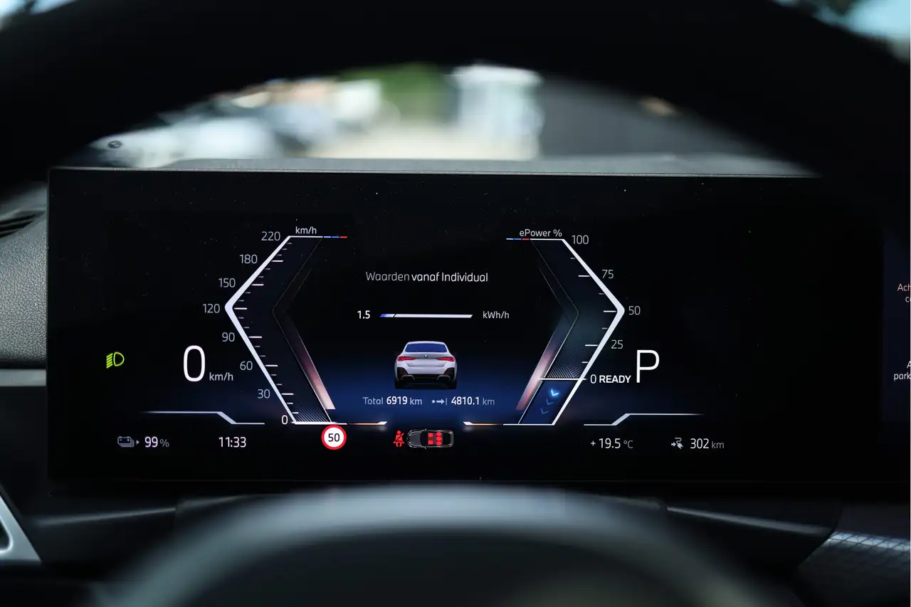 BMW i4 2026 — фото 11