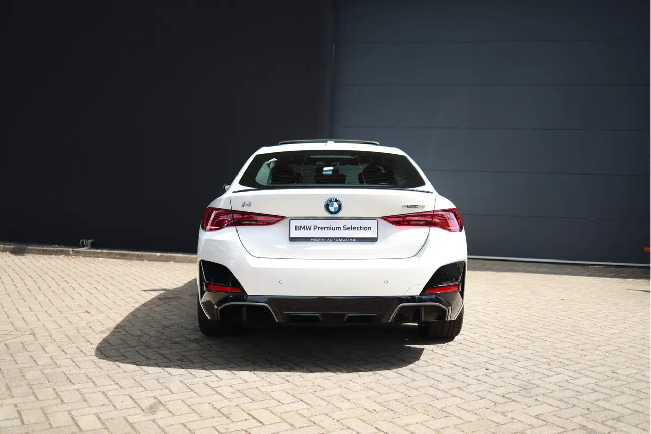 BMW i4 2026 — фото 6
