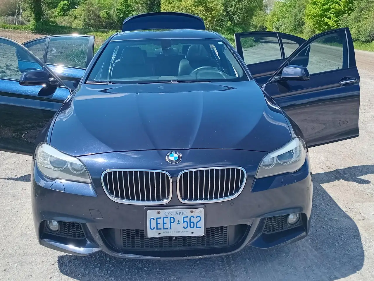 BMW 5 Series photo BMW 5 Series