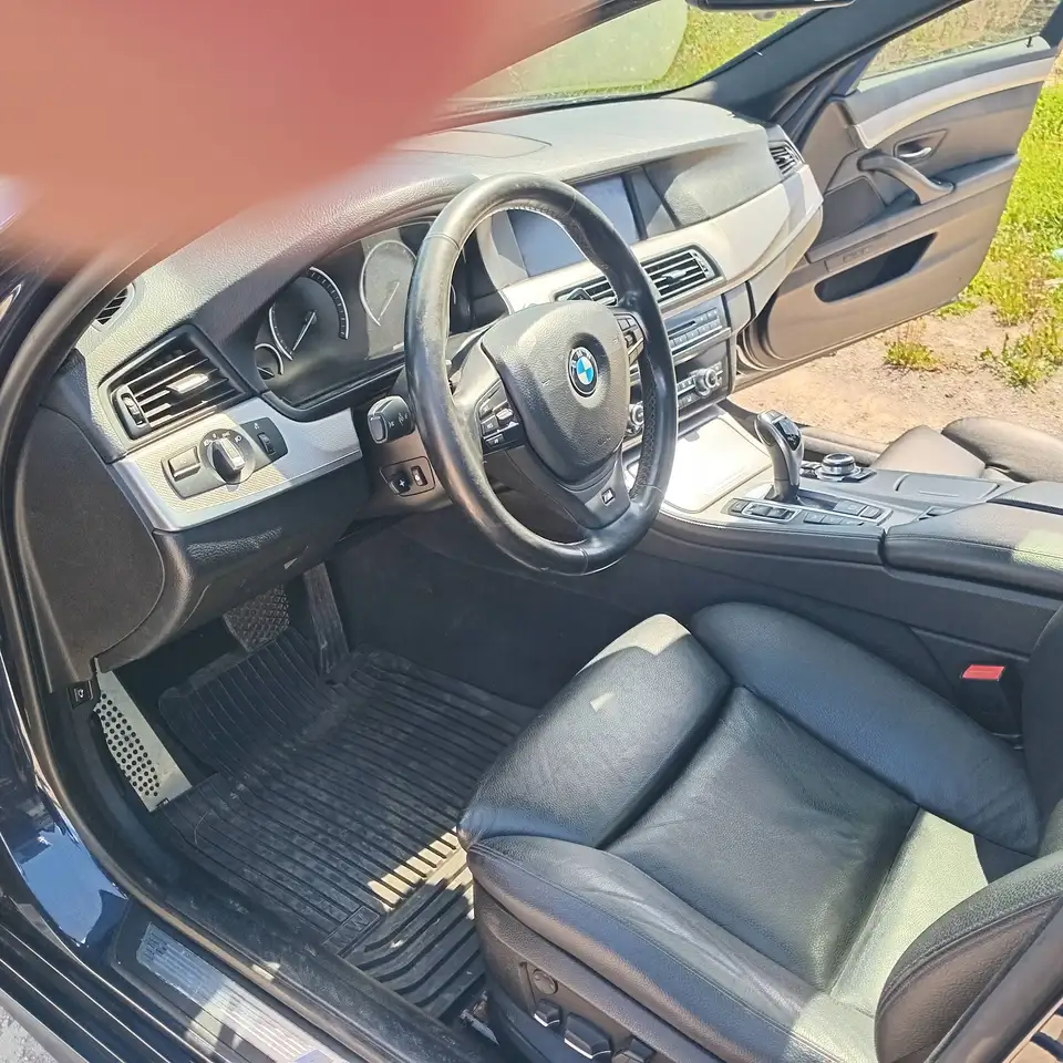 BMW 5 Series photo BMW 5 Series