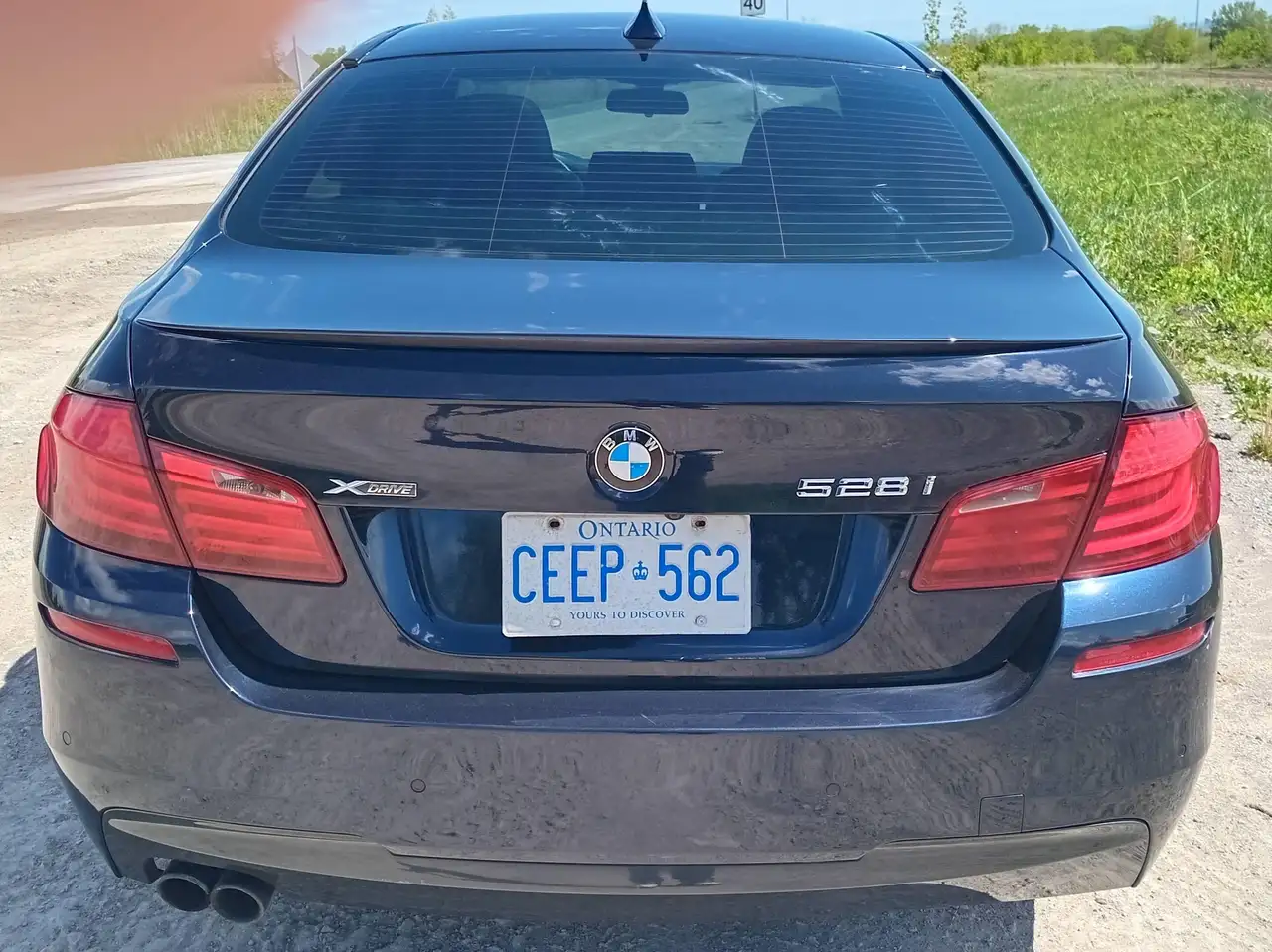 BMW 5 Series photo BMW 5 Series