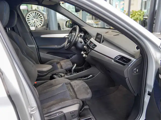 BMW X1 view 10