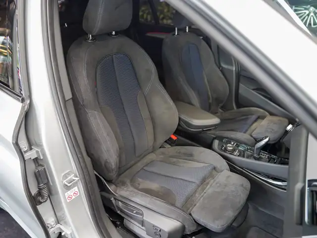 BMW X1 view 9