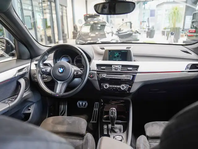 BMW X1 view 13