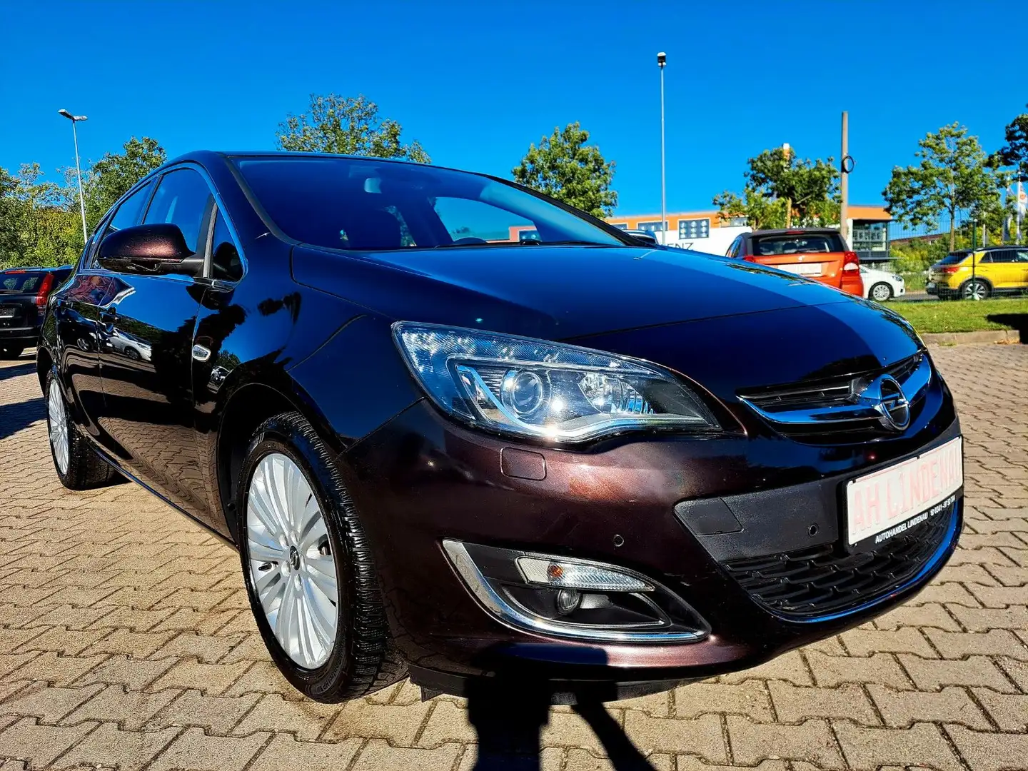 Opel Astra J Lim. 5-trg. Innovation Braun - 2