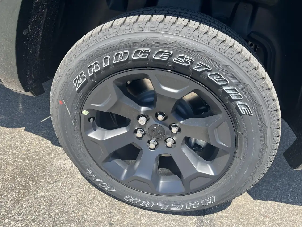 RAM 1500 снимка RAM 1500