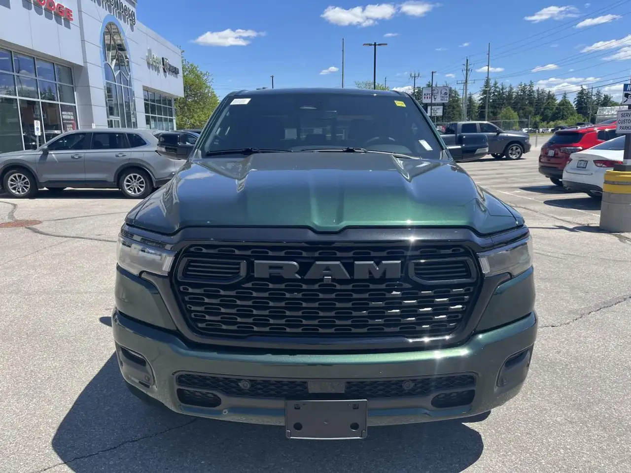 RAM 1500 снимка RAM 1500