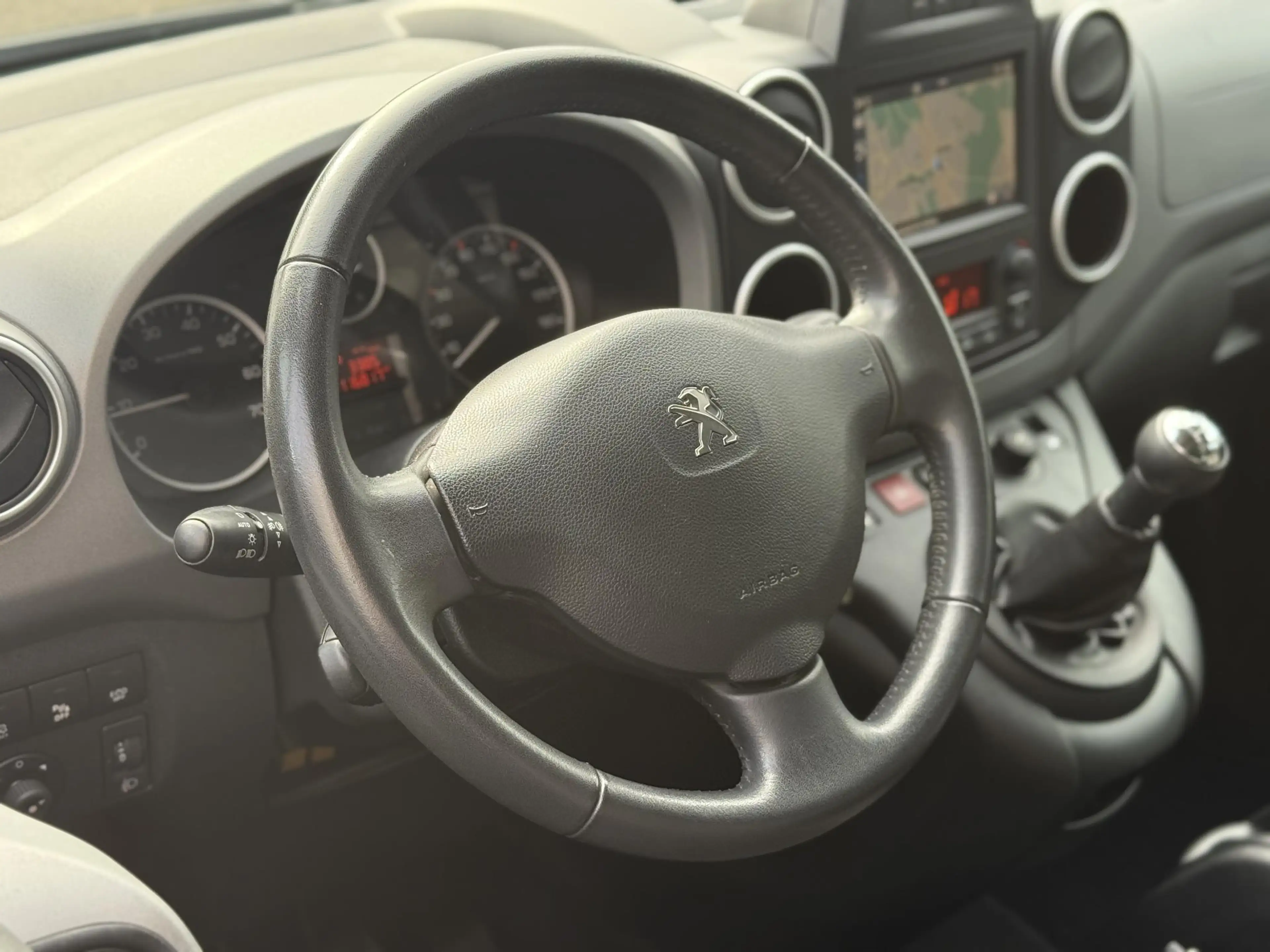 Peugeot Partner Tepee 1.2 PureTech Allure l Airco l Navi l Cruise — photo 4